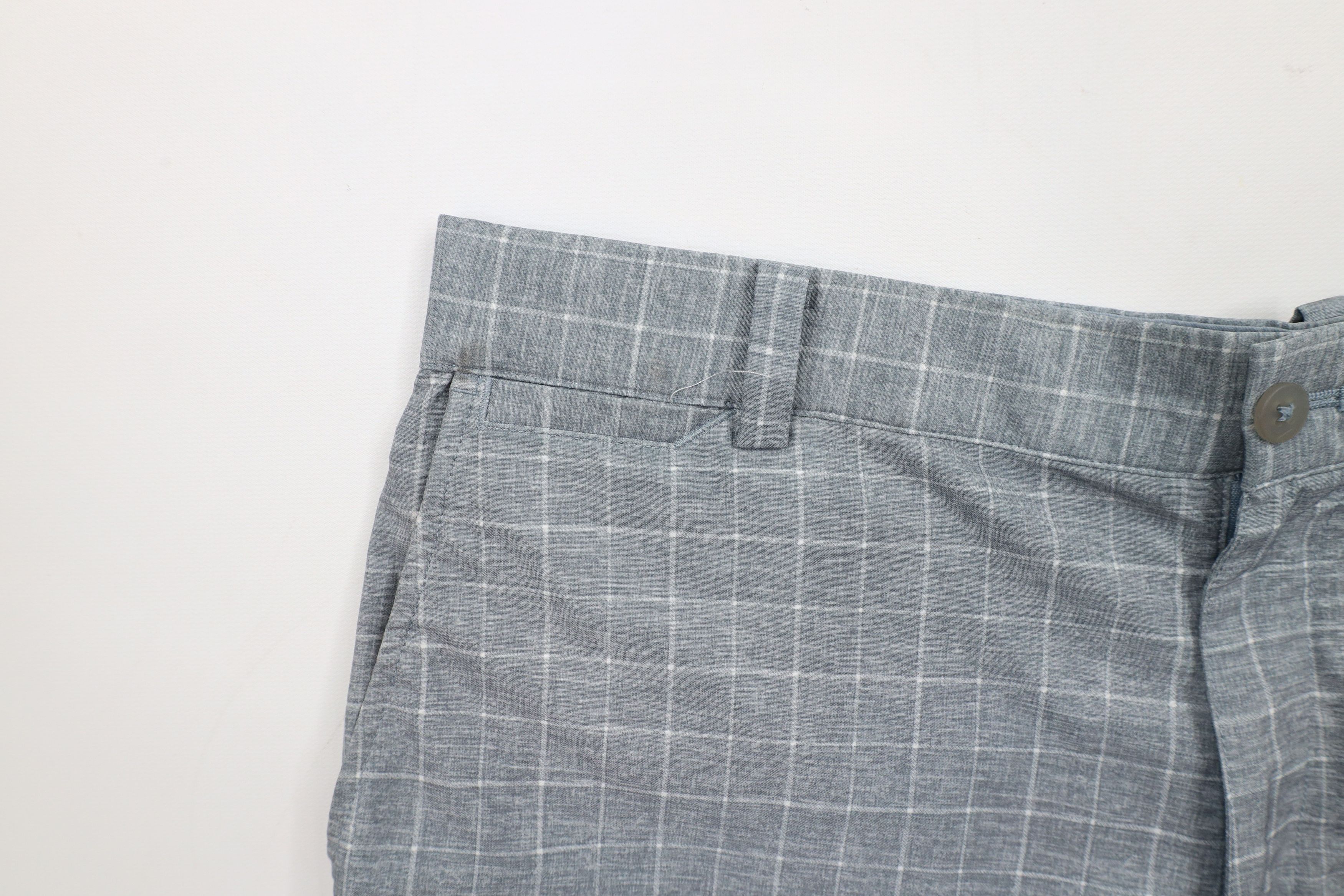 Nike × Vintage Nike Golf Performance Tech Golfing Chino Shorts Gray Plaid Size US 34 / EU 50 - 6 Thumbnail