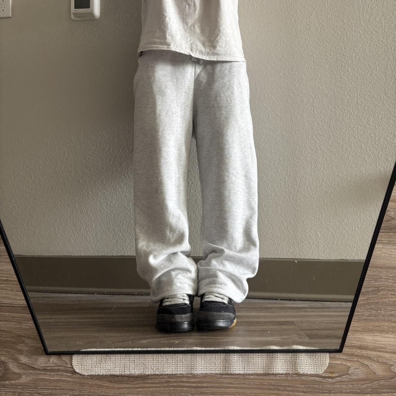 Vintage Crazy Vintage Y2K/2000s Light Grey Comfy Essential Sweatpants! Fits M Size US 32 / EU 48 - 1 Thumbnail