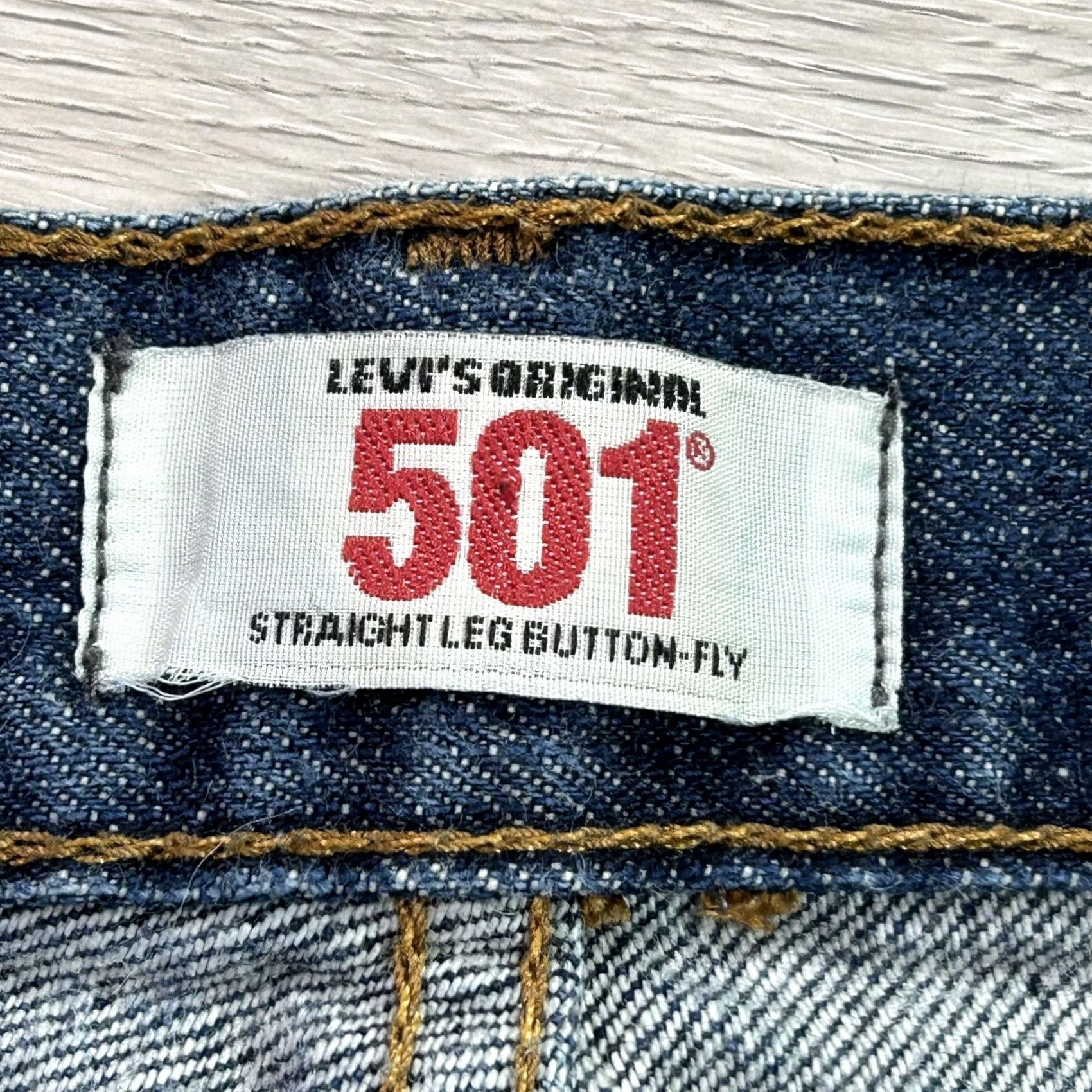 Levi's Levi's 501 Jeans Mens 38x31 Blue Button Fly Straight Leg Denim Red Tab Womens? Size US 38 / EU 54 - 7 Thumbnail