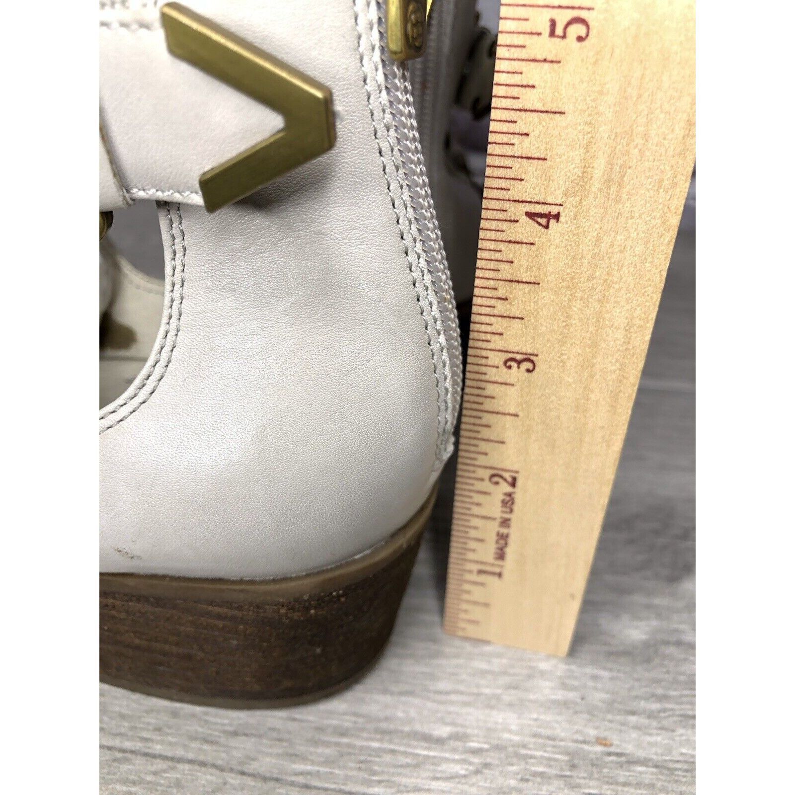 Elliott Elliot Lucca Ivory Leather Anthropologie Gold Buckle Heel Bo Size US 7 / IT 37 - 17 Thumbnail