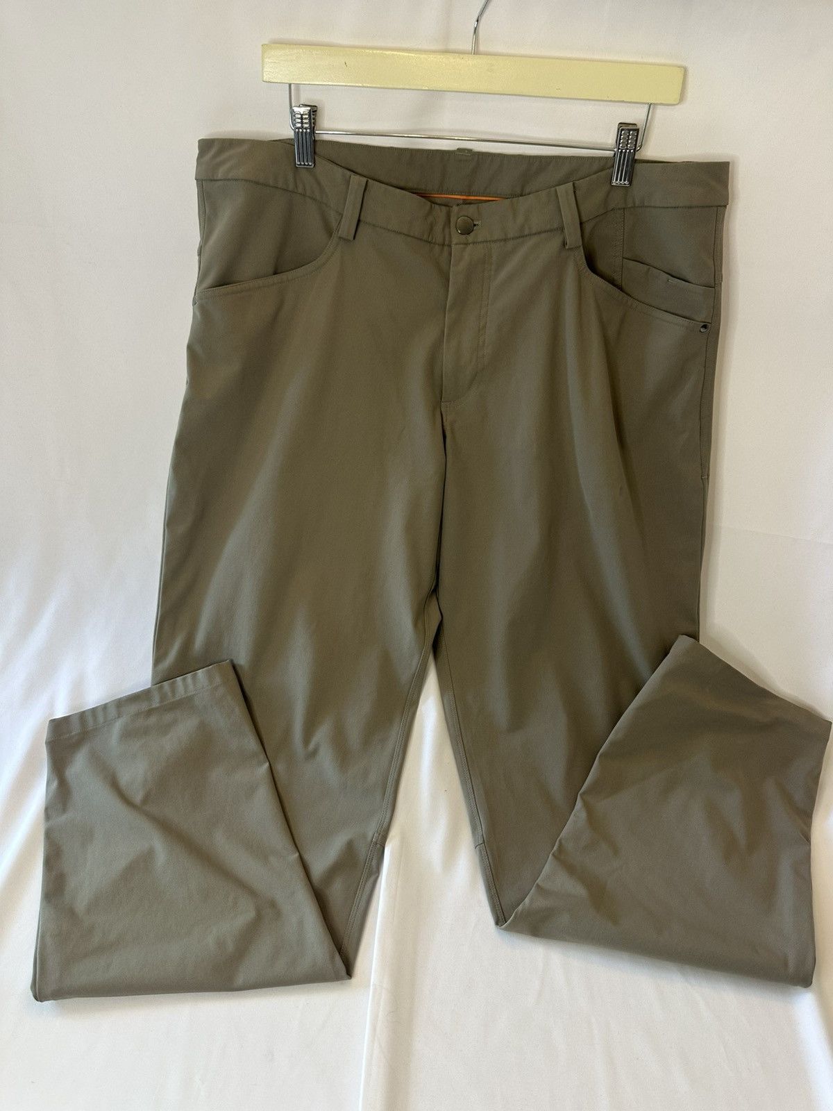 Lululemon Lululemon ABC Pants Men 40x33 Artifact Warpstreme Stretch Size US 40 / EU 56 - 1 Thumbnail