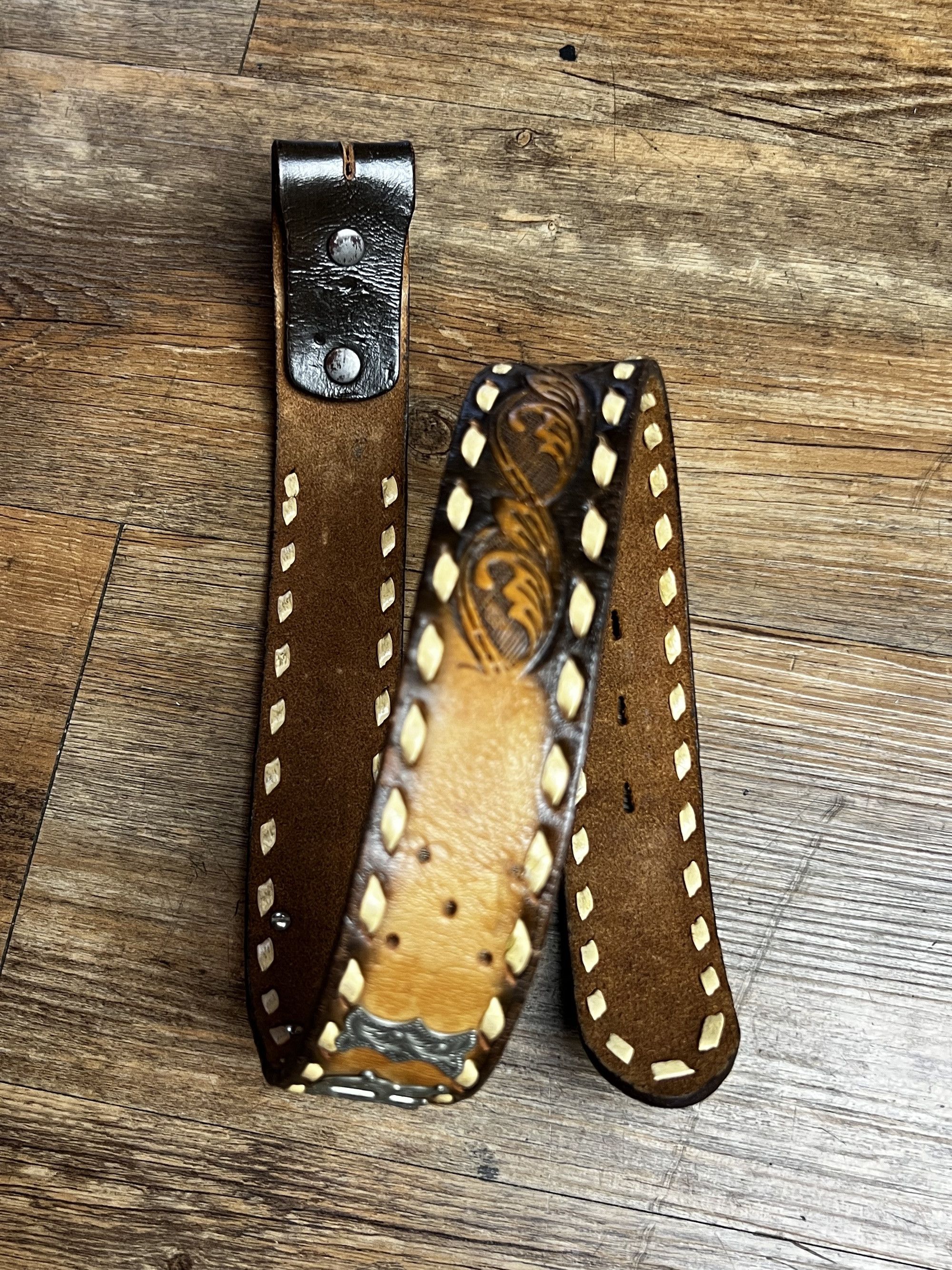 Vintage Vintage Leather Custom Made "LORI" Hand Tooled Western Belt Size ONE SIZE - 7 Thumbnail