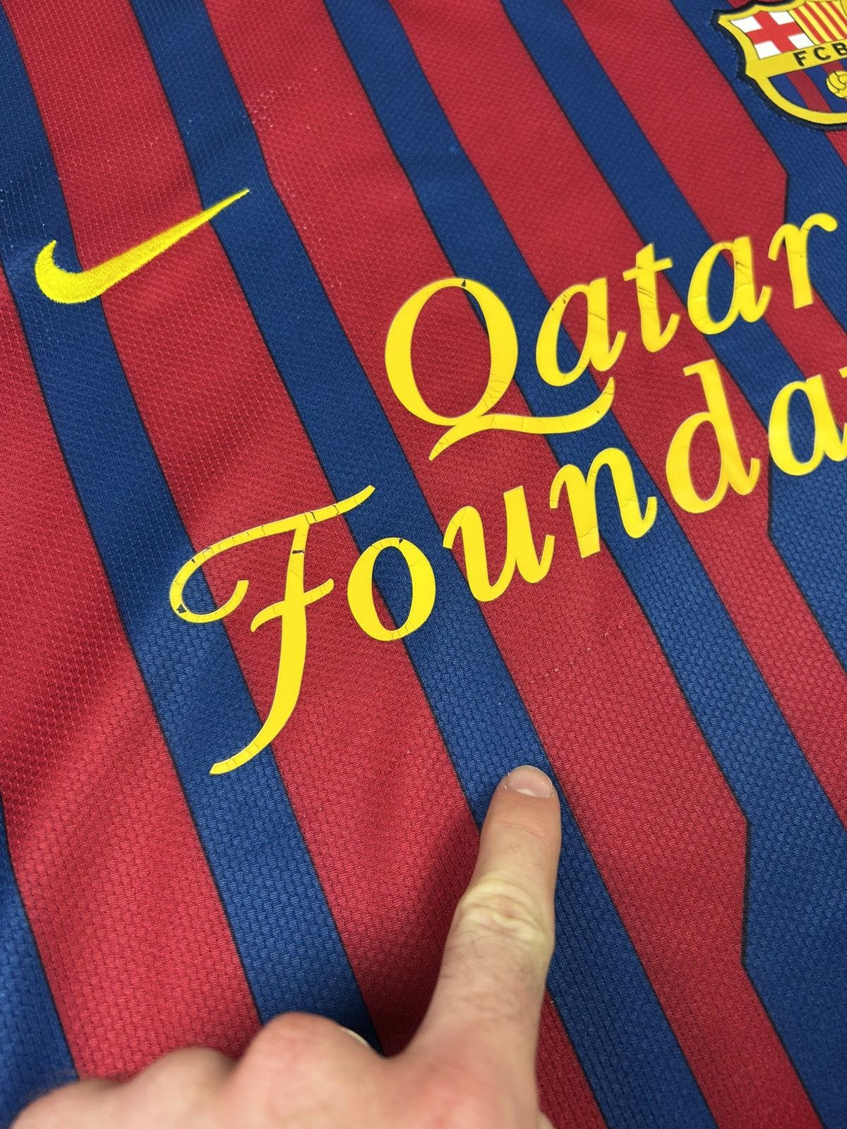 Nike Vintage Nike Barcelona soccer jersey 10 Messi Size L Size US L / EU 52-54 / 3 - 5 Thumbnail