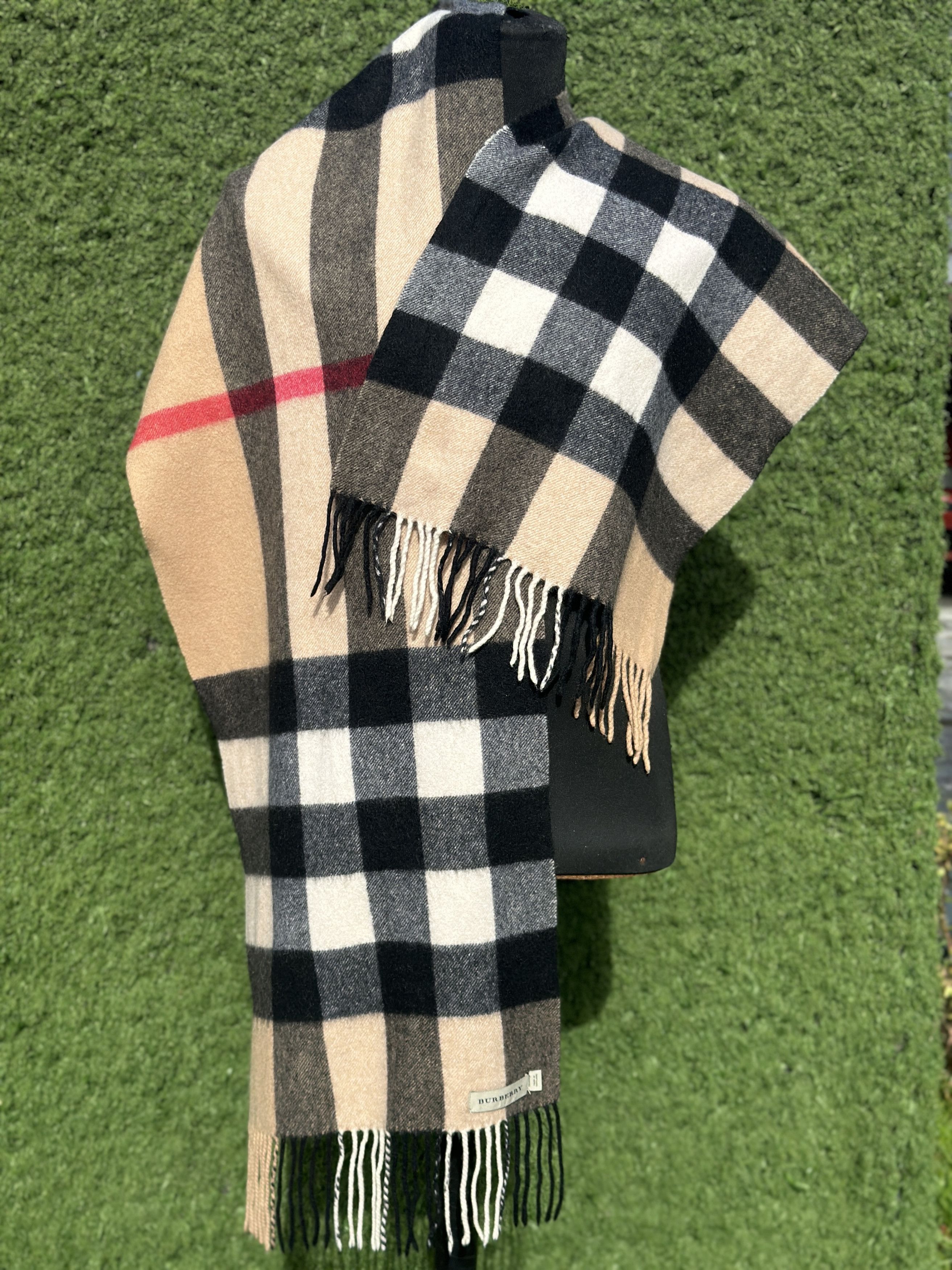 Burberry Burberry 100% Cashmere Classic Check Fringed Scarf 205X37Cm Size ONE SIZE - 12 Thumbnail