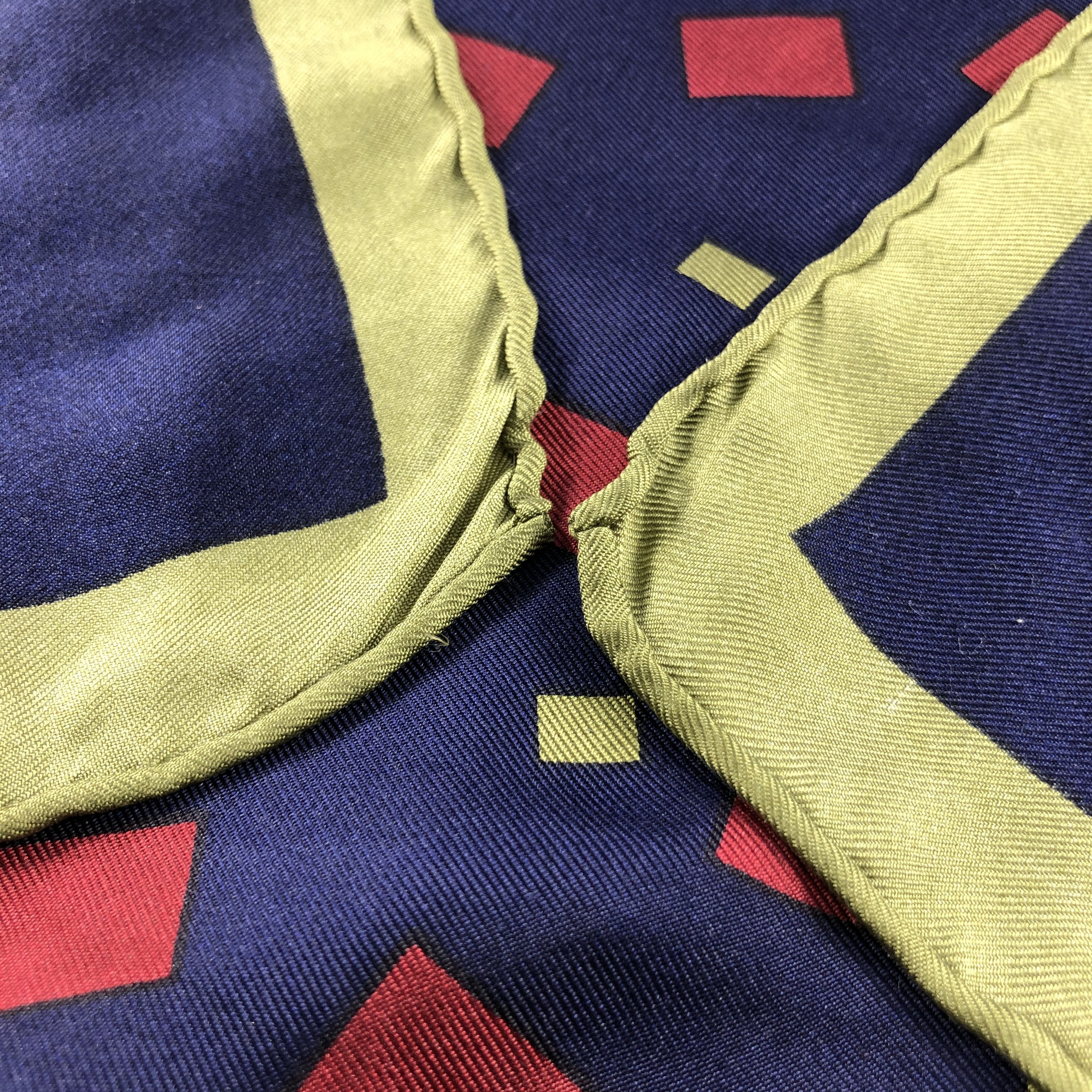 Vintage Flint Lock Hand Rolled Silk Scarf M1086 Size ONE SIZE - 5 Thumbnail