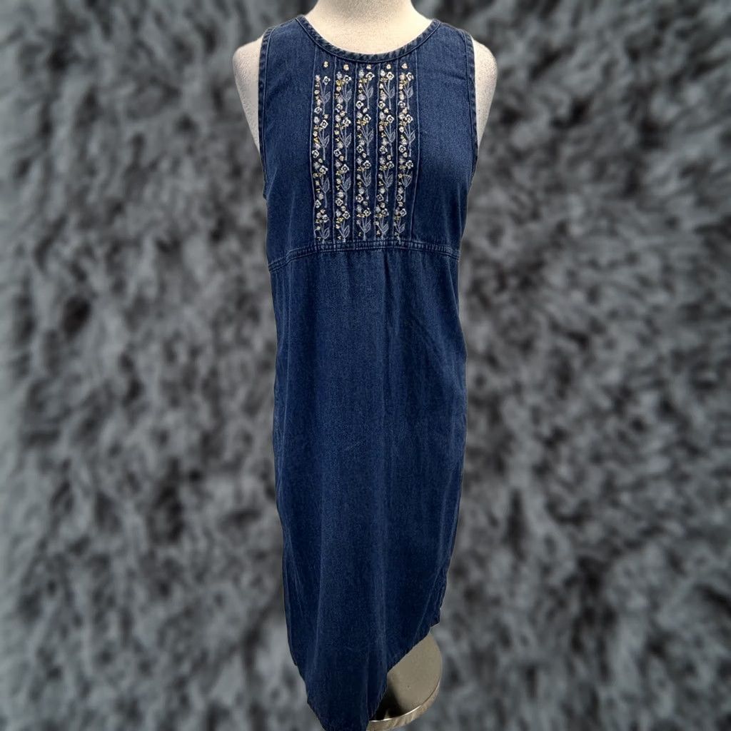 Vintage VINTAGE Erika & Co Denim Jumper Midi Dress Women's S Blue Floral Embroidered Cottage 90s Modest Back Tie Sleeveless Round Neck Casual Womens Size S / US 4 / IT 40 - 1 Thumbnail