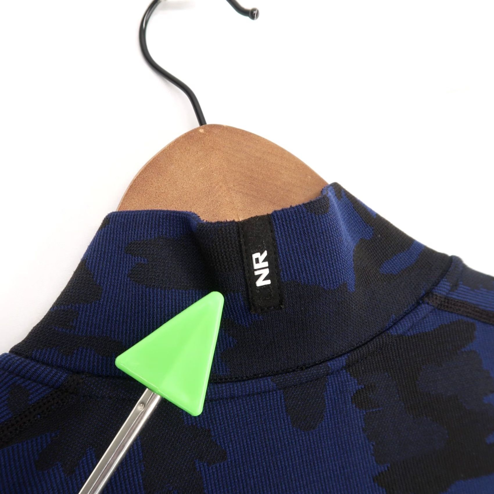 Vintage UNRL Pullover Mens M Blue Camo 1/4 Zip Mock Neck Long Sleeve Activewear Golf Shirt Size US M / EU 48-50 / 2 - 3 Thumbnail
