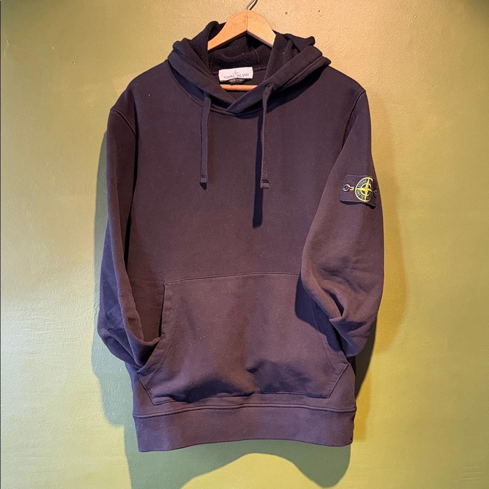 Stone Island Stone Island Men's Black Hoodie Size US L / EU 52-54 / 3 - 1 Thumbnail