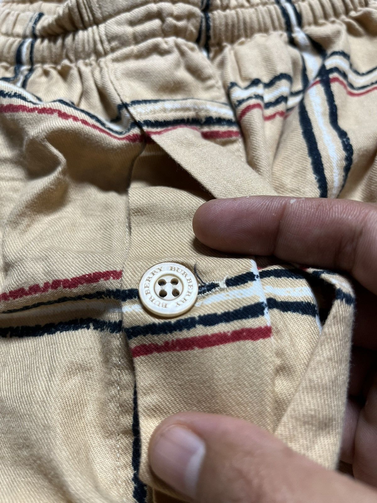 Burberry × Designer ⚡️STEALS⚡️Burberry Novacheck Relaxed Pants Size US 32 / EU 48 - 12 Thumbnail