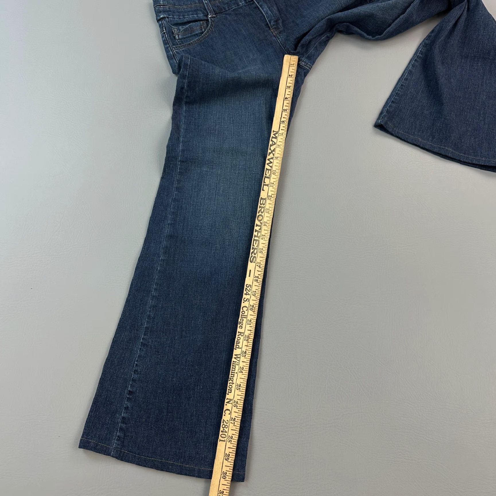 Anthropologie Anthropologie Daughters of the Liberation Jeans Women's 28 Dark Bootcut Stretch Denim Blue Regular 5-Pocket Size 28" / US 6 / IT 42 - 5 Thumbnail