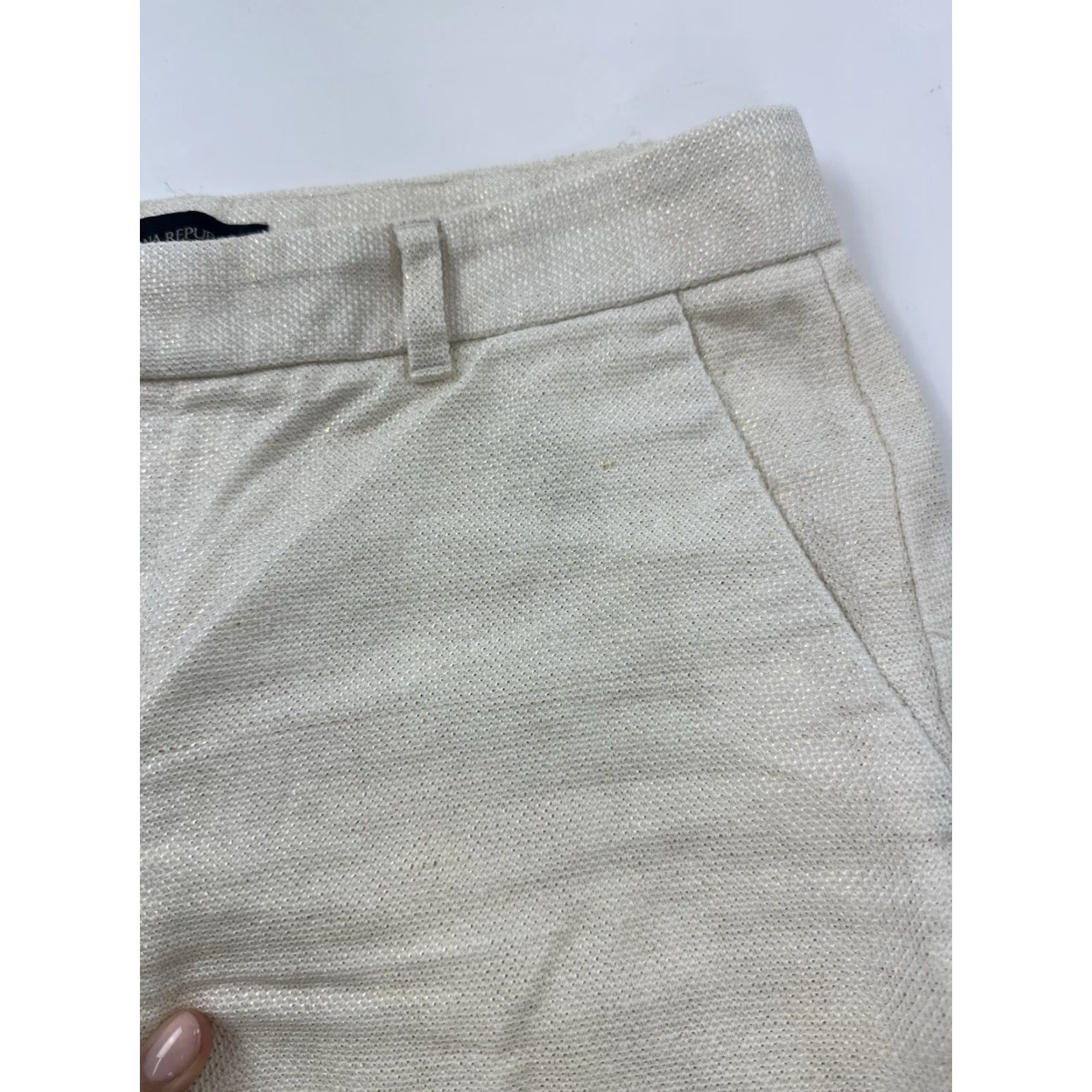Banana Republic VINTAGE Banana Republic Shorts Women’s 2 Ivory Gold Metallic Chino Size 26" / US 2 / IT 38 - 3 Thumbnail