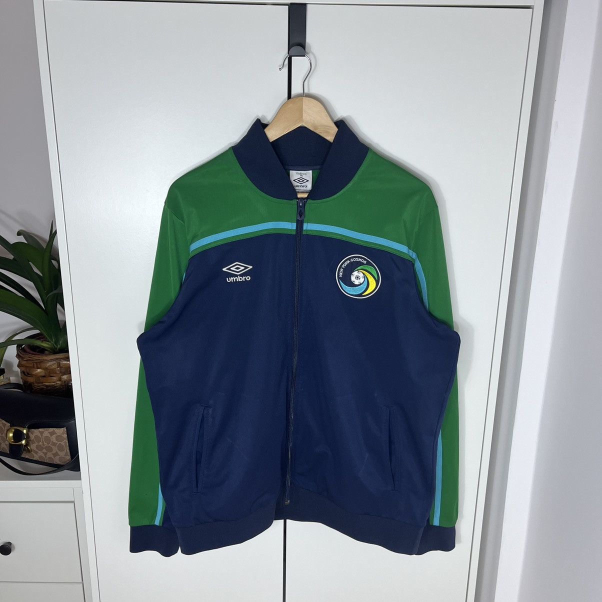 Umbro Vintage Umbro New York Cosmos Football Zip Jacket Soccer Size US XL / EU 56 / 4 - 1 Thumbnail