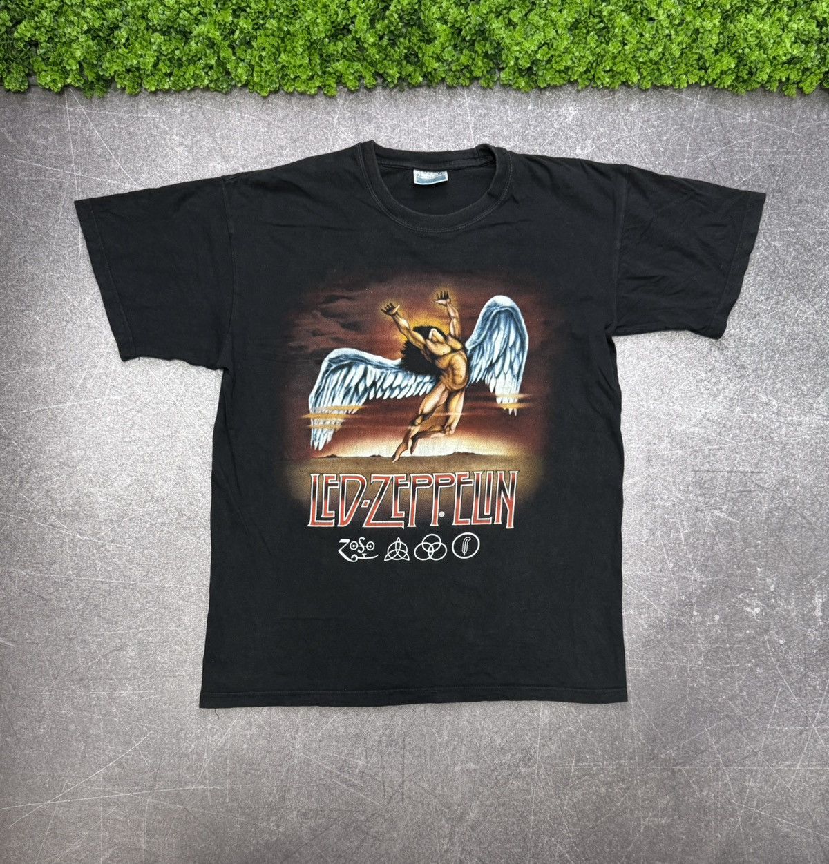 Band Tees Vintage 2000s Led Zeppelin Icarus T Shirt Rock Band Size US XL / EU 56 / 4 - 1 Thumbnail