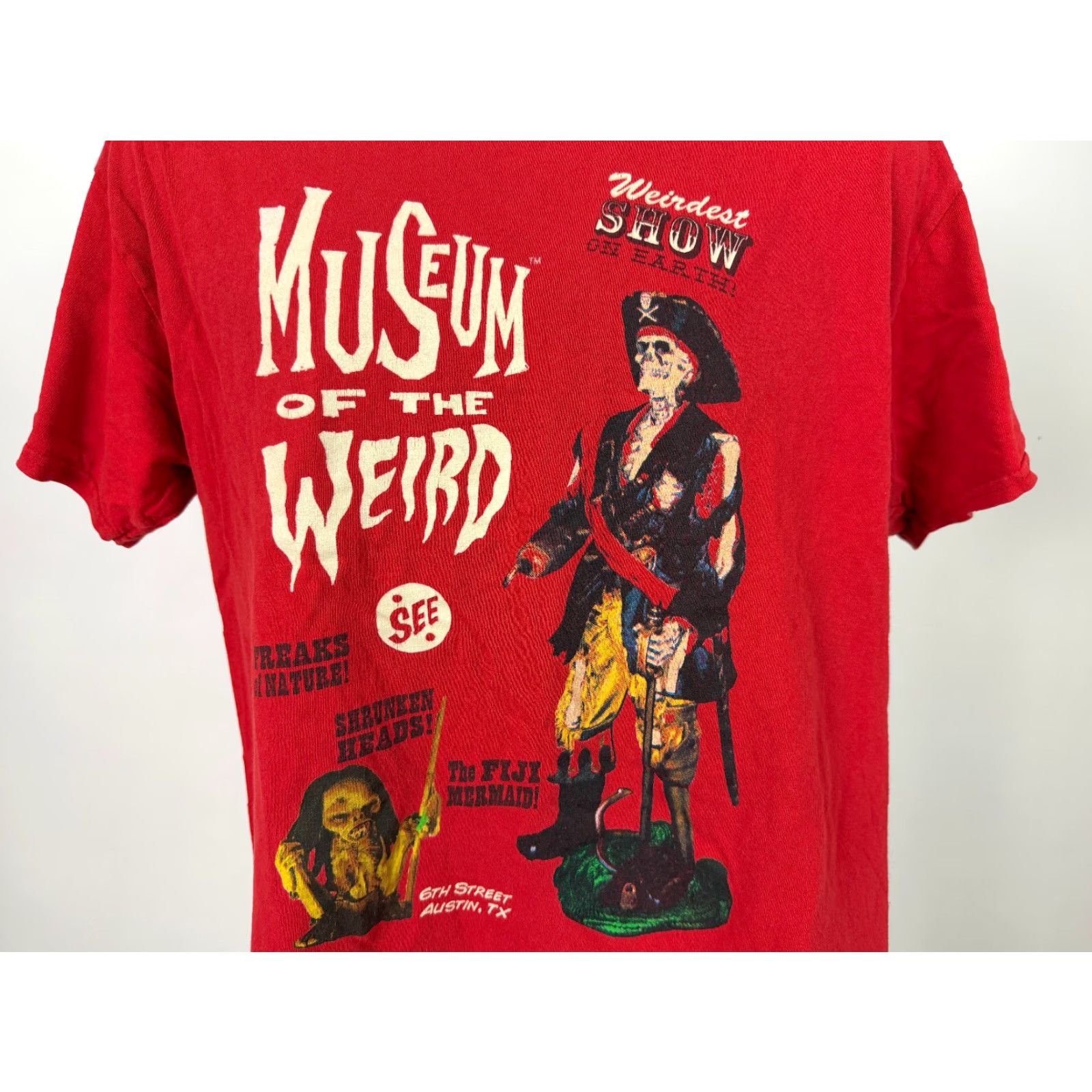 Gildan Museum of the Weird Shirt Large 6th Street Austin Texas Freaks Mermaid Pirate Size US L / EU 52-54 / 3 - 6 Thumbnail