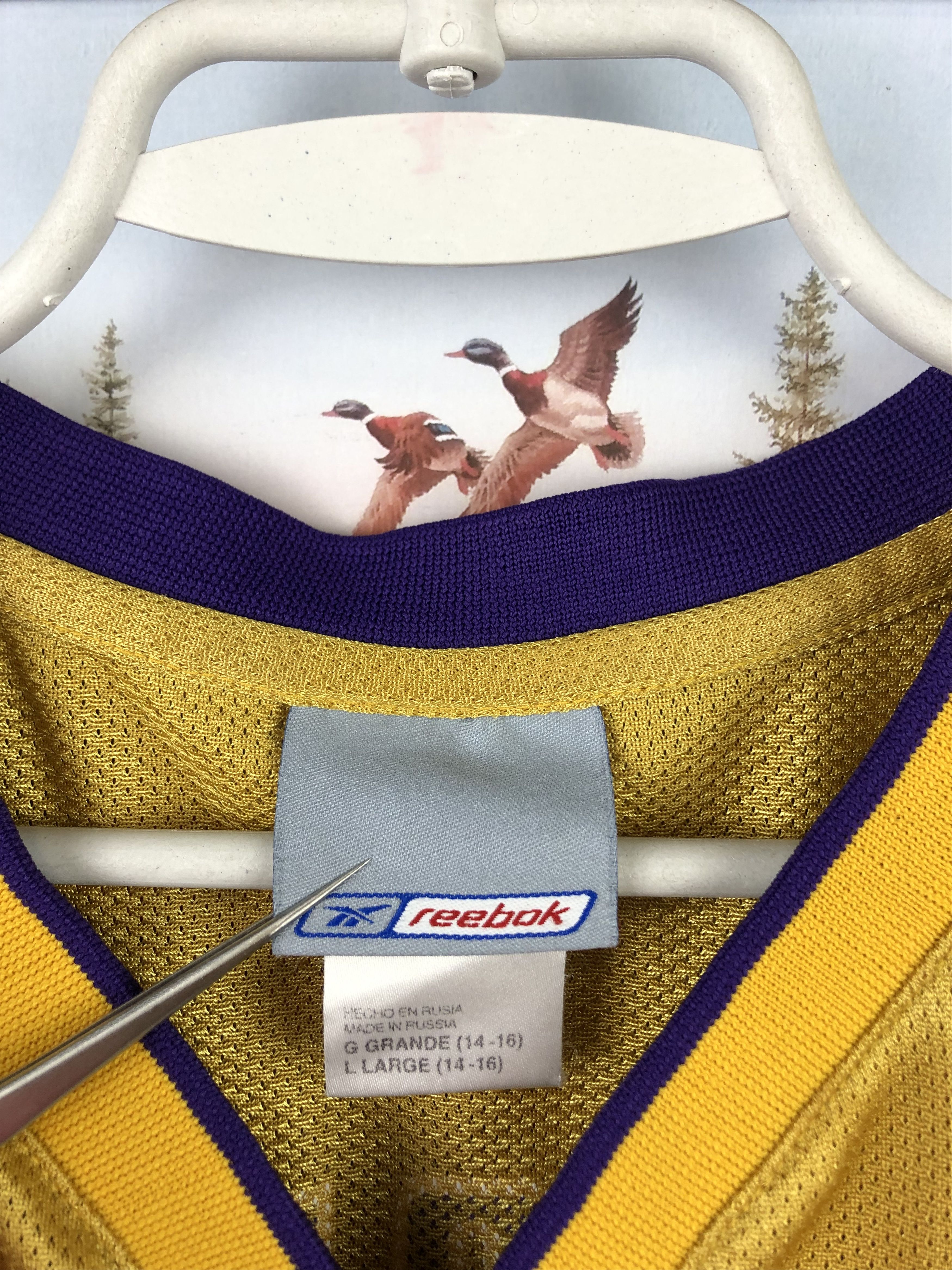 NBA Vintage Los Angeles Lakers Jersey Fox Shirt Size Boys 14 Size US XXS / EU 40 - 7 Thumbnail