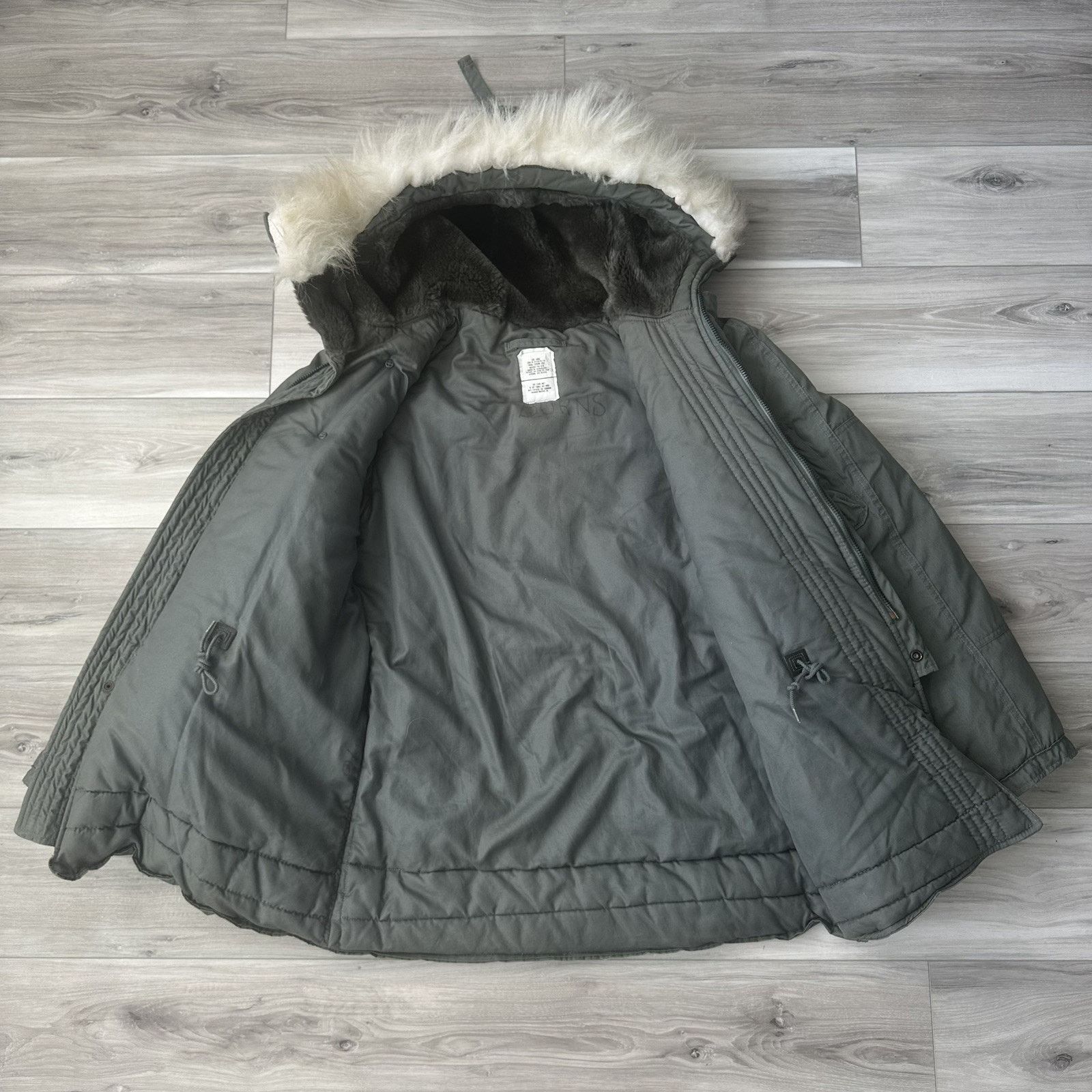 Other VTG 80s USAF N3B Parka Size Large Greenbriar Extreme Cold Size US L / EU 52-54 / 3 - 7 Thumbnail