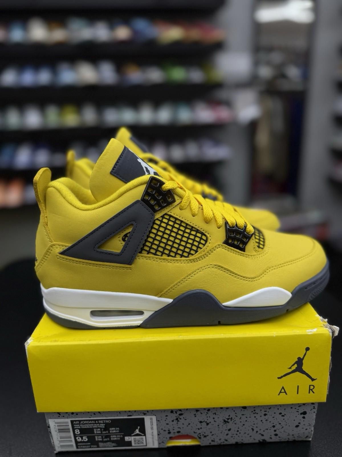 Nike Nike Air Jordan 4 Retro Lightning Size 8 CT8527-700 2021 Size US 8 / EU 41 - 3 Thumbnail