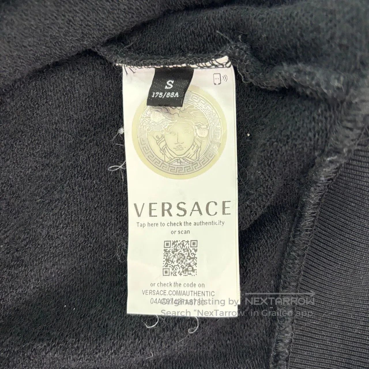 Versace versace black medusa logo crewneck sweatshirt. Size US S / EU 44-46 / 1 - 6 Thumbnail