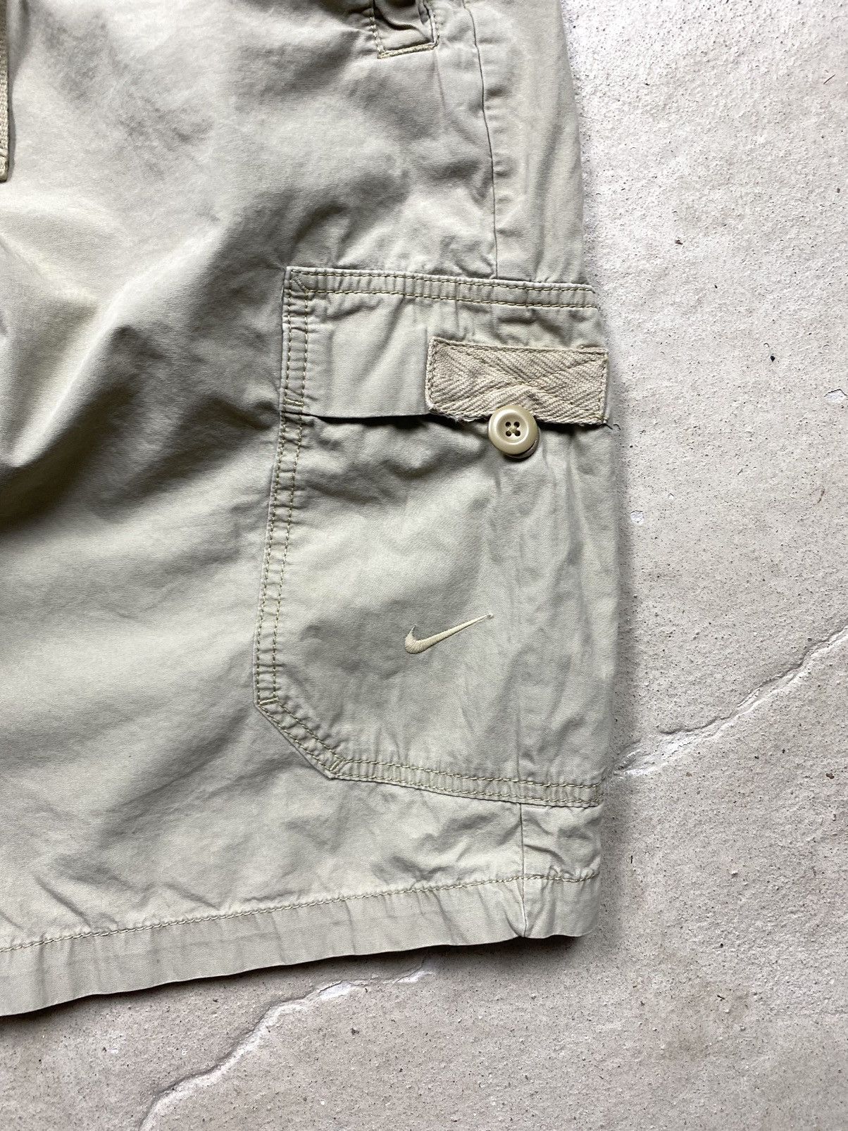 Nike Vintage Nike Cargo Shorts ACG Y2K Travis Scott style Size US 35 - 4 Thumbnail