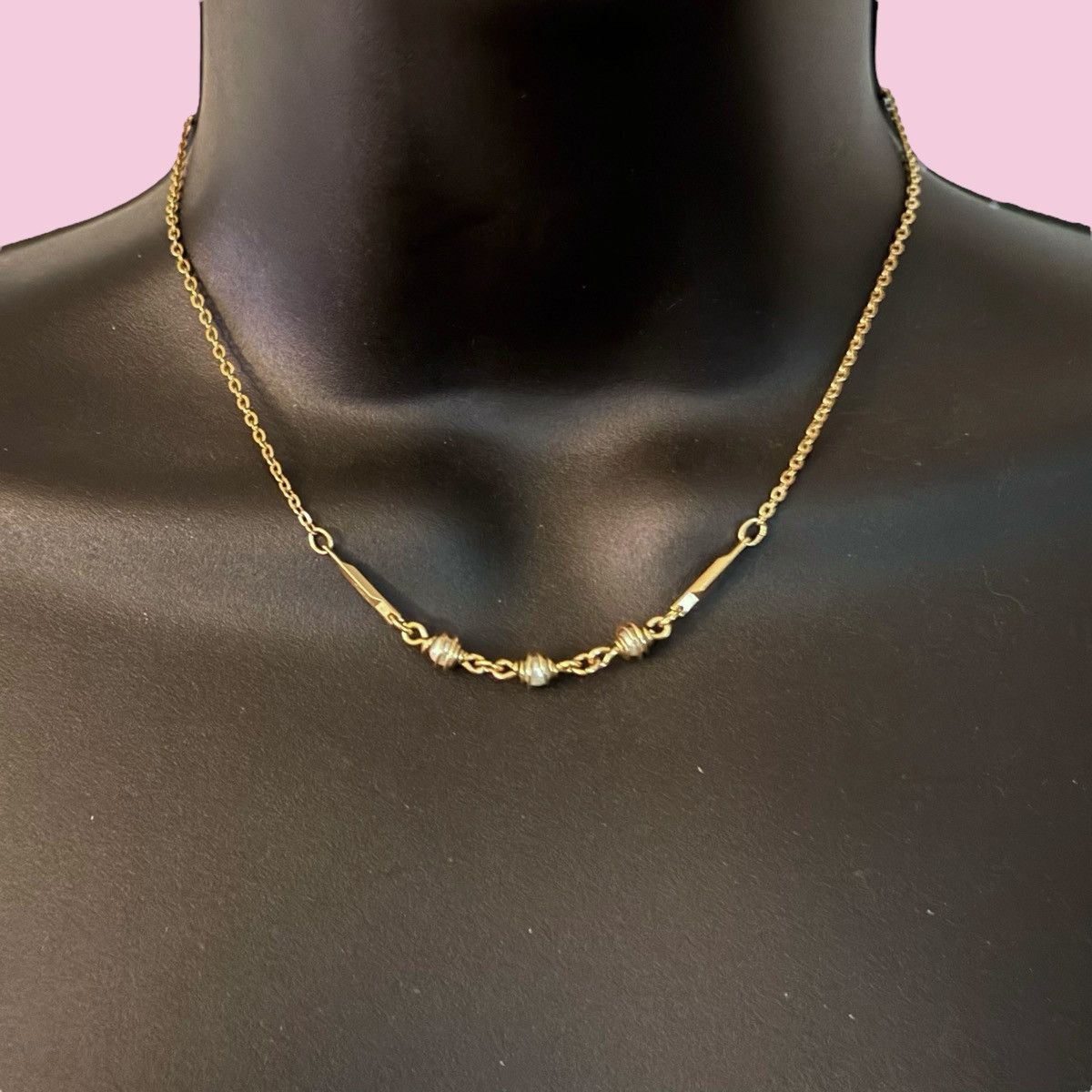Vintage Vintage Avon Delicately Yours dainty wrapped pearl necklace Size ONE SIZE - 1 Thumbnail
