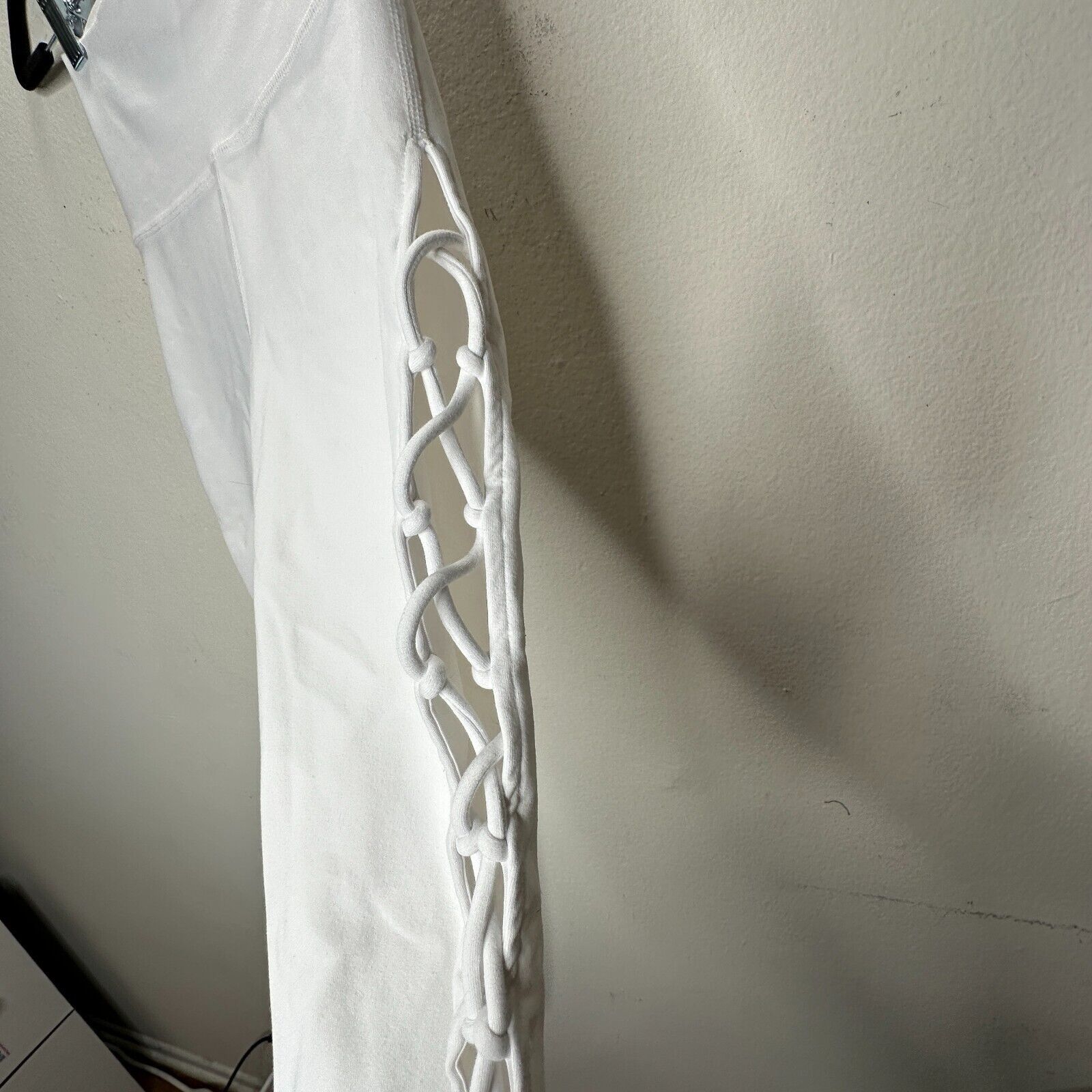 Alo Alo White Legging High Waisted Lace-Up Sides Yoga Pant XS Size 25" / US 0 / IT 36 - 6 Thumbnail