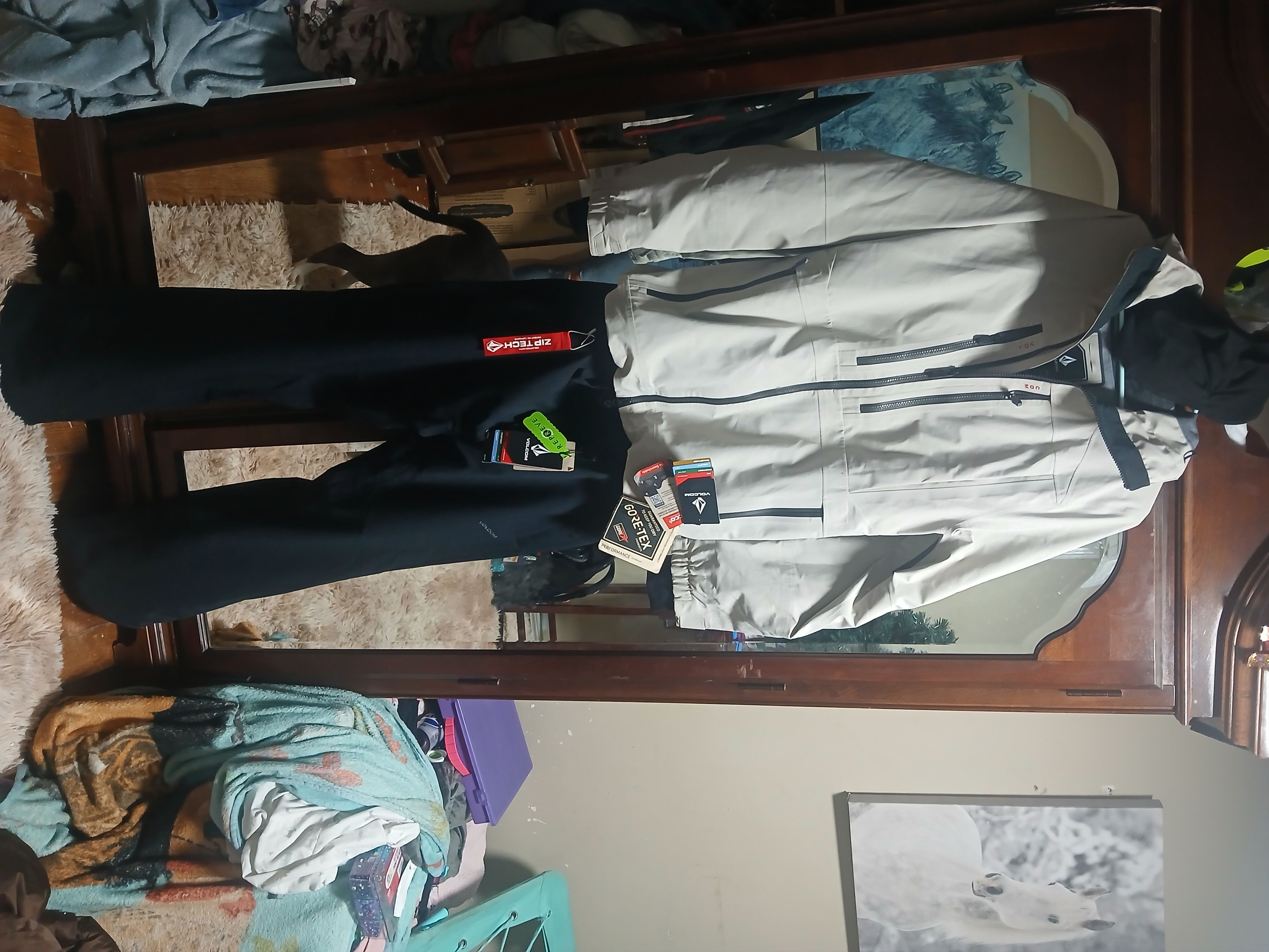 Volcom ​Volcom Gore-Tex Balface Guide Jacket & pants (Size Small) Size US S / EU 44-46 / 1 - 1 Thumbnail