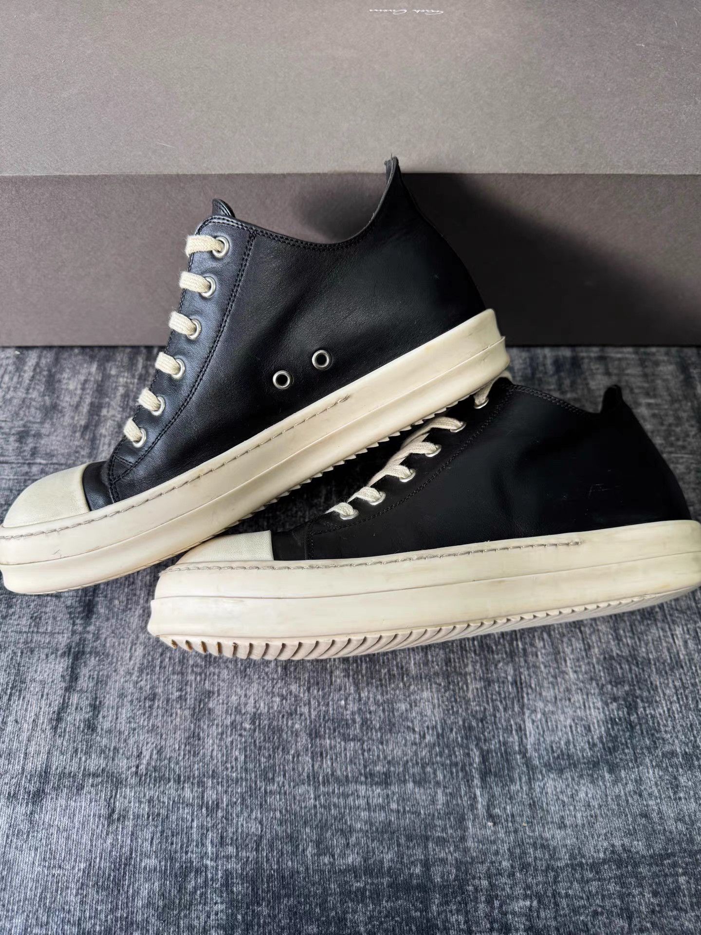 Rick Owens Rick Owens Mainline Low-Top Leather Big Converse Size US 9 / EU 42 - 3 Thumbnail