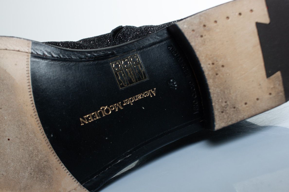 Alexander McQueen Alexander McQueen, Glitter ankle boots in black Size US 12 / EU 45 - 9 Thumbnail
