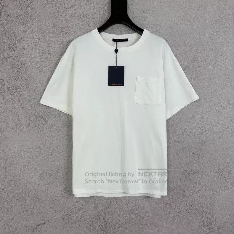 Louis Vuitton Louis Vuitton Pocket Dark Solid Short Sleeve Size US XL / EU 56 / 4 - 1 Thumbnail