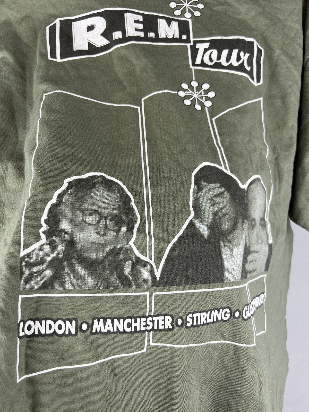 Band Tees 💥Exclusive💥 R.E.M 1999 UP Tour RARE tee Size US XL / EU 56 / 4 - 5 Thumbnail