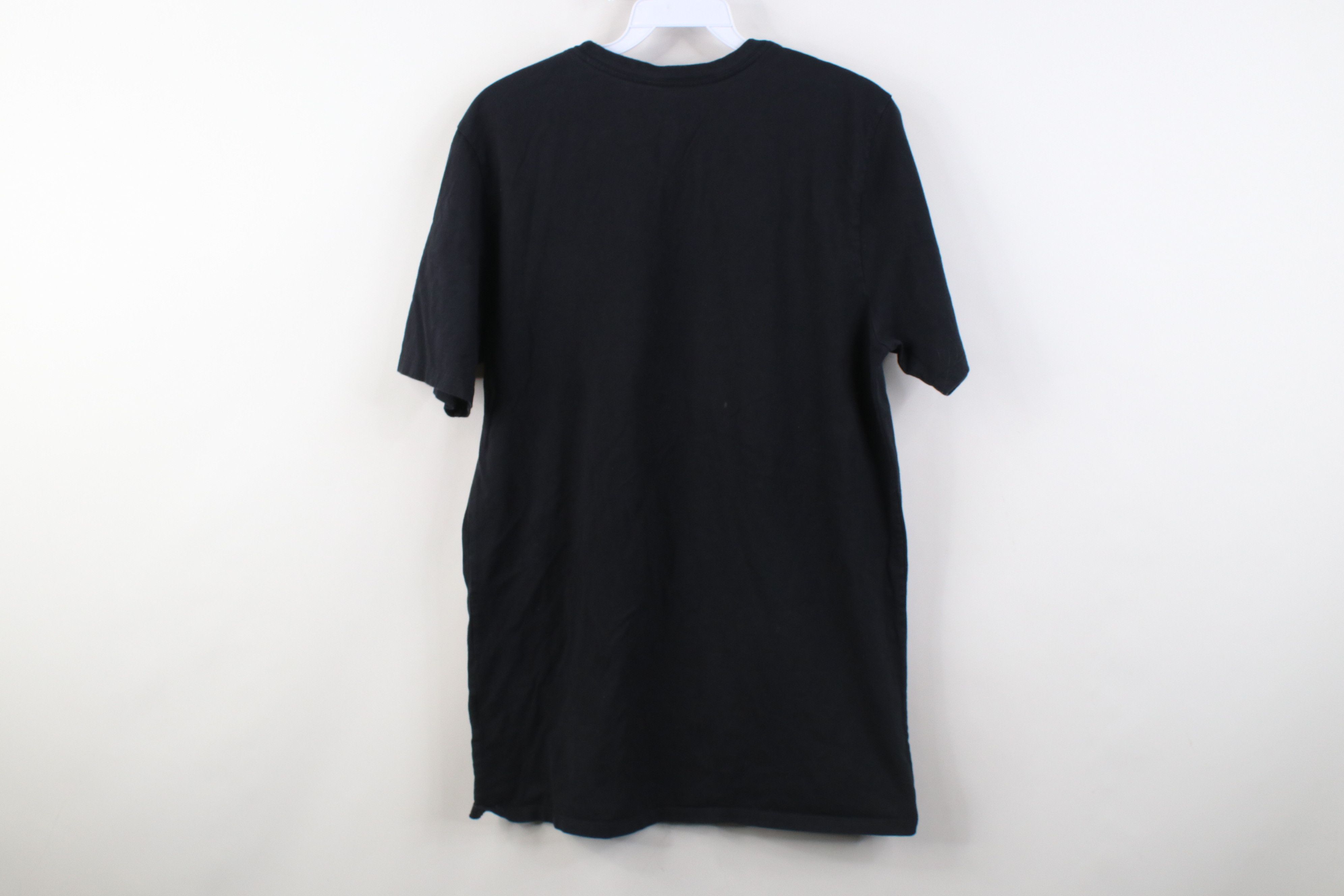 Nike Y2K Nike Spell Out Big Swoosh Chicago Short Sleeve T-Shirt Size US M / EU 48-50 / 2 - 9 Thumbnail
