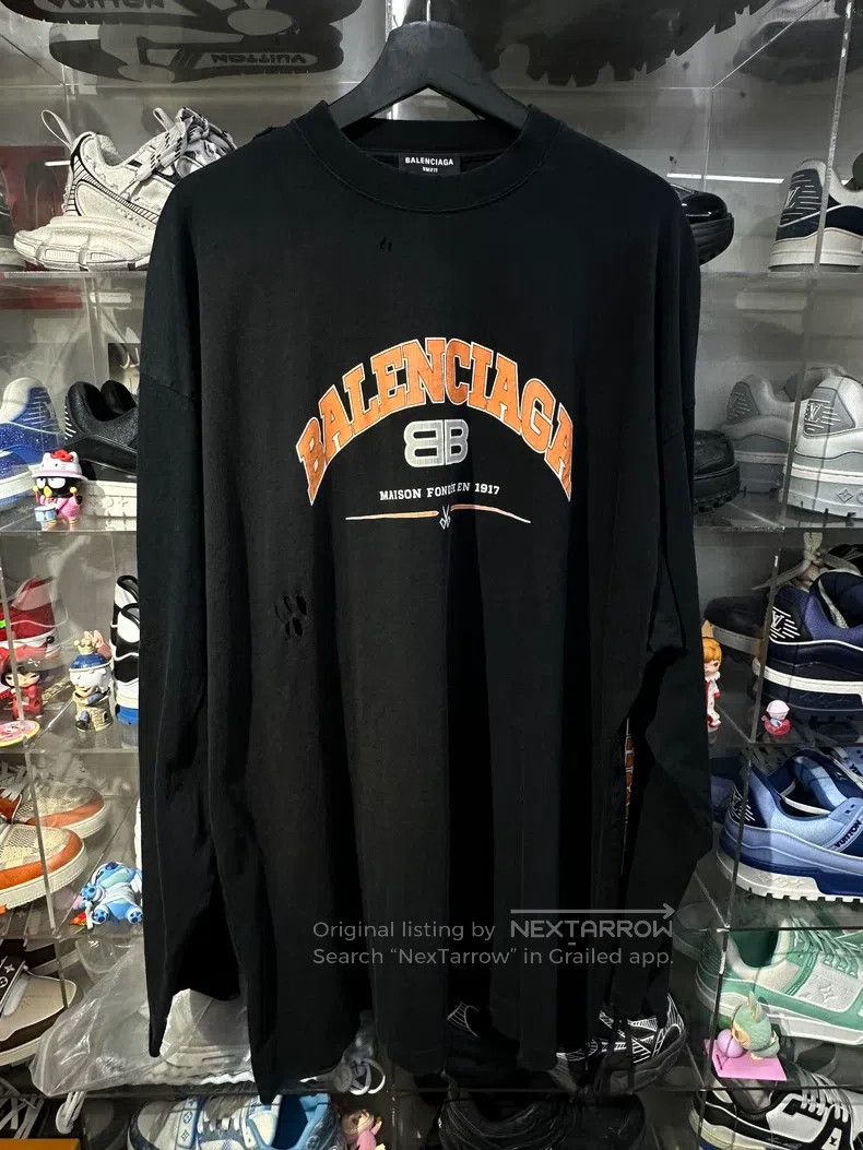 Balenciaga Balenciaga Black Destroyed Double B Scissors Long Sleeve Size US L / EU 52-54 / 3 - 1 Thumbnail