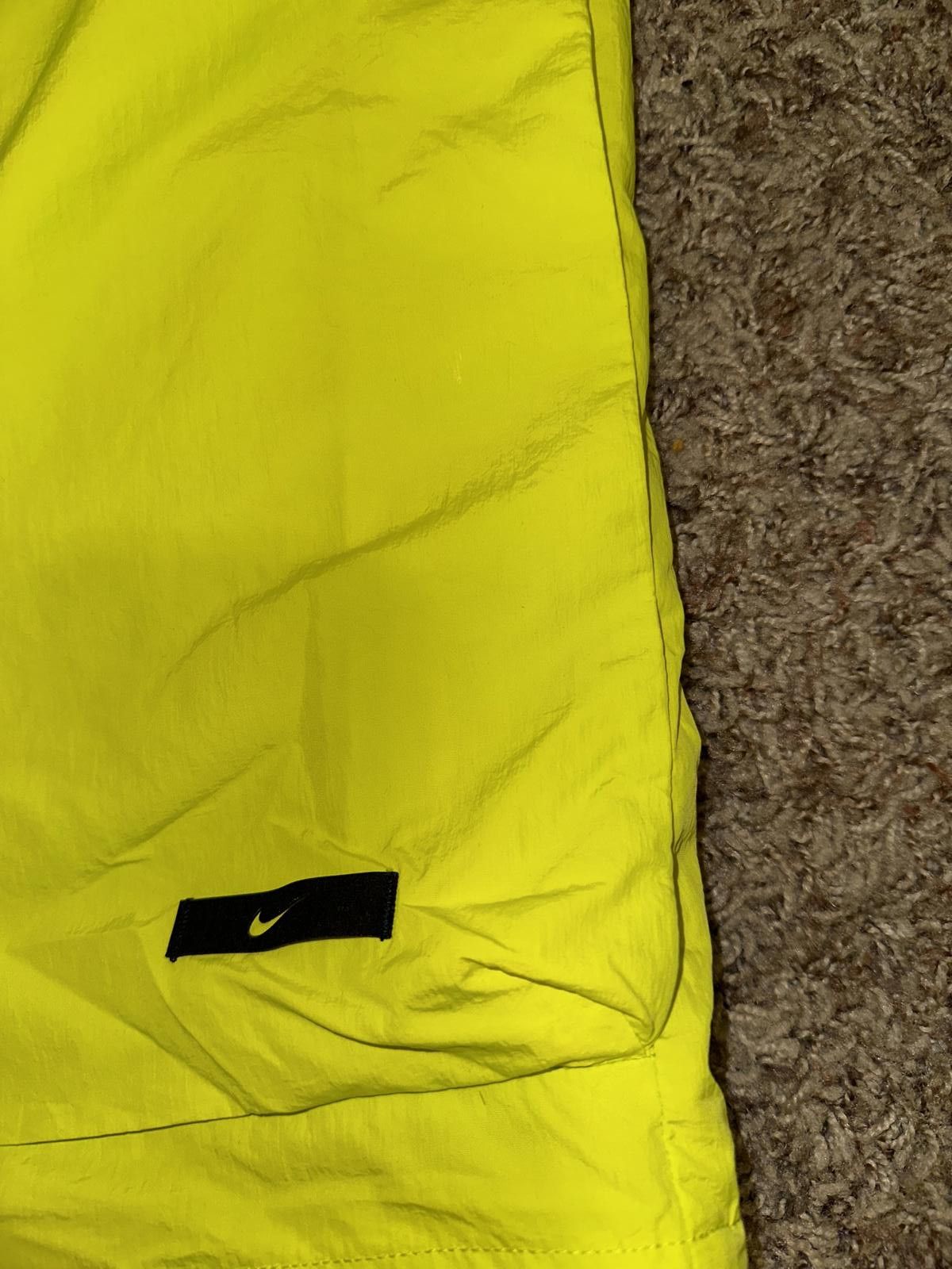 Nike Nike Men’s Tech Bright Cactus Green Jacket Sample Size US M / EU 48-50 / 2 - 4 Thumbnail