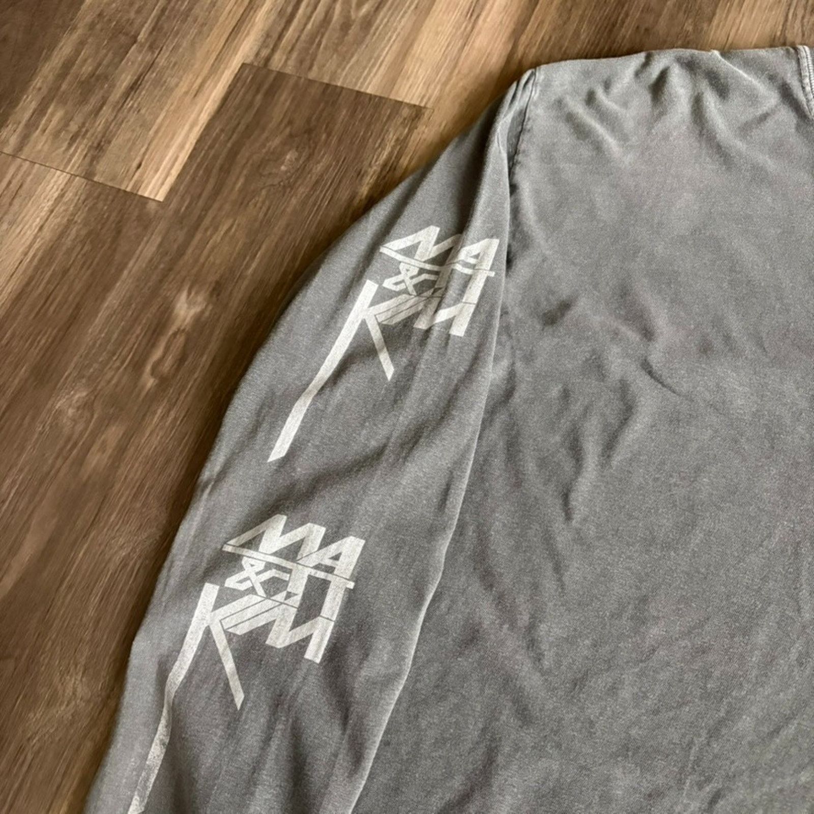 Vintage Matt And Kim Ten Year Tour T-Shirt Men's Size Large Grey Size US L / EU 52-54 / 3 - 7 Thumbnail