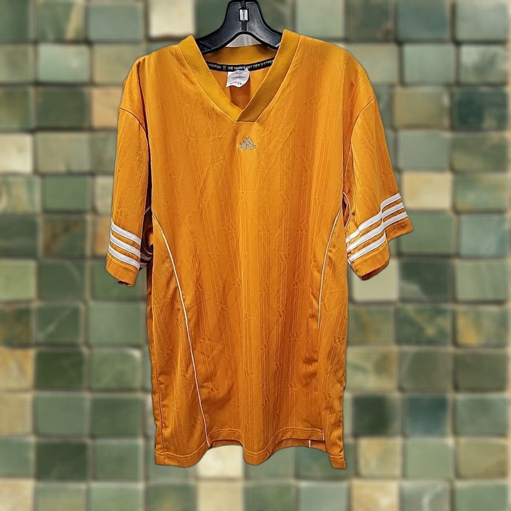 Adidas VINTAGE adidas Jersey Shirt Mens Size L Orange Size US L / EU 52-54 / 3 - 1 Thumbnail