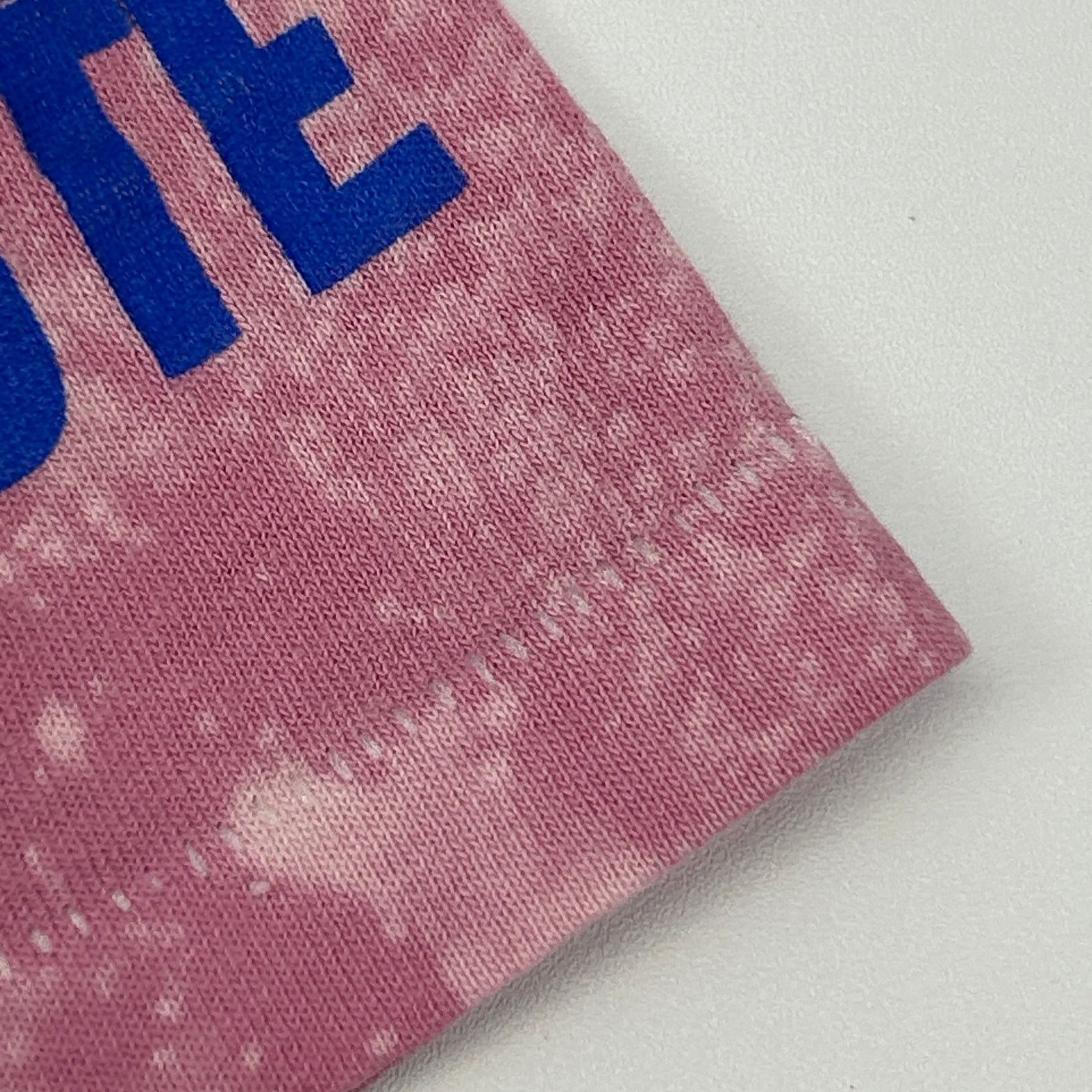Vintage Vintage 90s MTV Rock the Vote Surf and Soul T Shirt Pink L Size US L / EU 52-54 / 3 - 9 Thumbnail