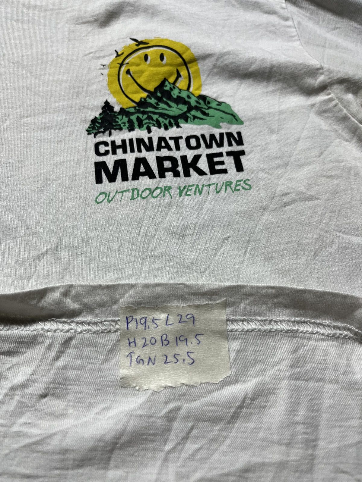 Market 🔥China town Market Smiley Face OvP Logo Long Sleeve Size US M / EU 48-50 / 2 - 9 Thumbnail