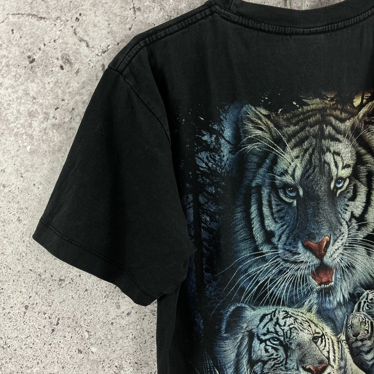 Vintage Vintage Wild Animal Tee Big Double Logo Tiger Size M Size US M / EU 48-50 / 2 - 12 Thumbnail