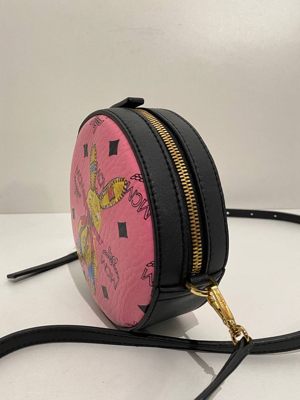 MCM MCM Visetos Rabbit Tambourine Round Crossbody Bag Pink Size ONE SIZE - 6 Thumbnail