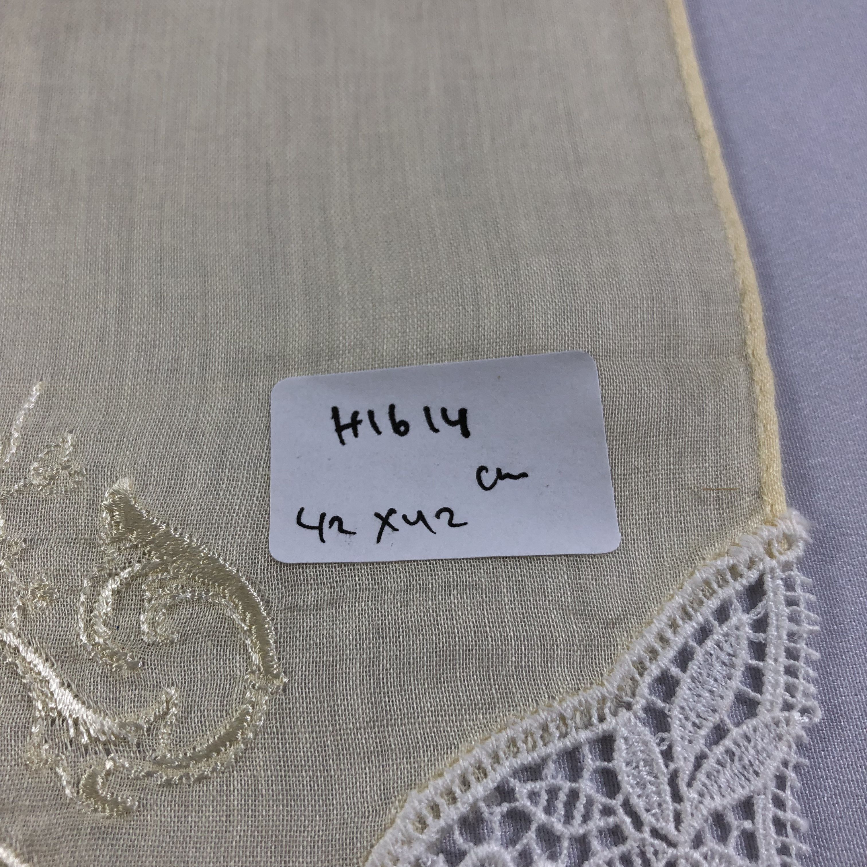 Nina Ricci Nina Ricci Plain Handkerchief Neckerchief Bandana H1614 Size ONE SIZE - 7 Thumbnail