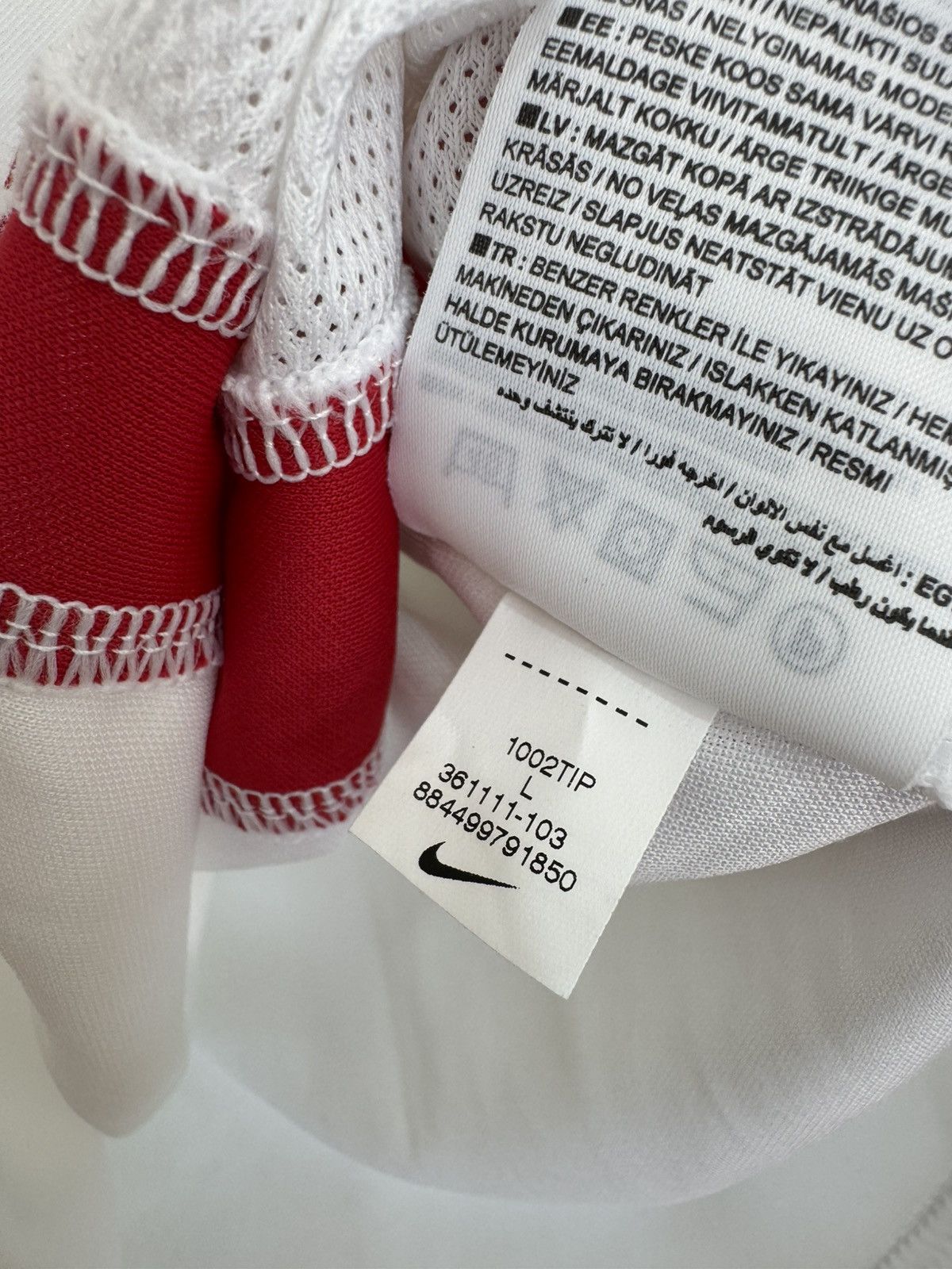 Nike Mainz 05 Nike 2010-2011 Away Soccer Jersey Football Kit Size US L / EU 52-54 / 3 - 17 Thumbnail