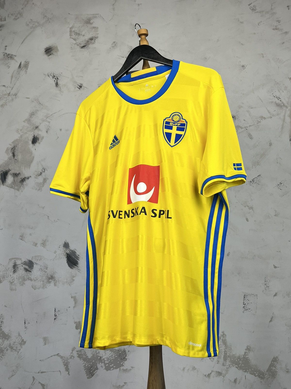 Adidas Adidas Sweden National Team Jersey Shirt 2016 Size XL Size US XL / EU 56 / 4 - 1 Thumbnail