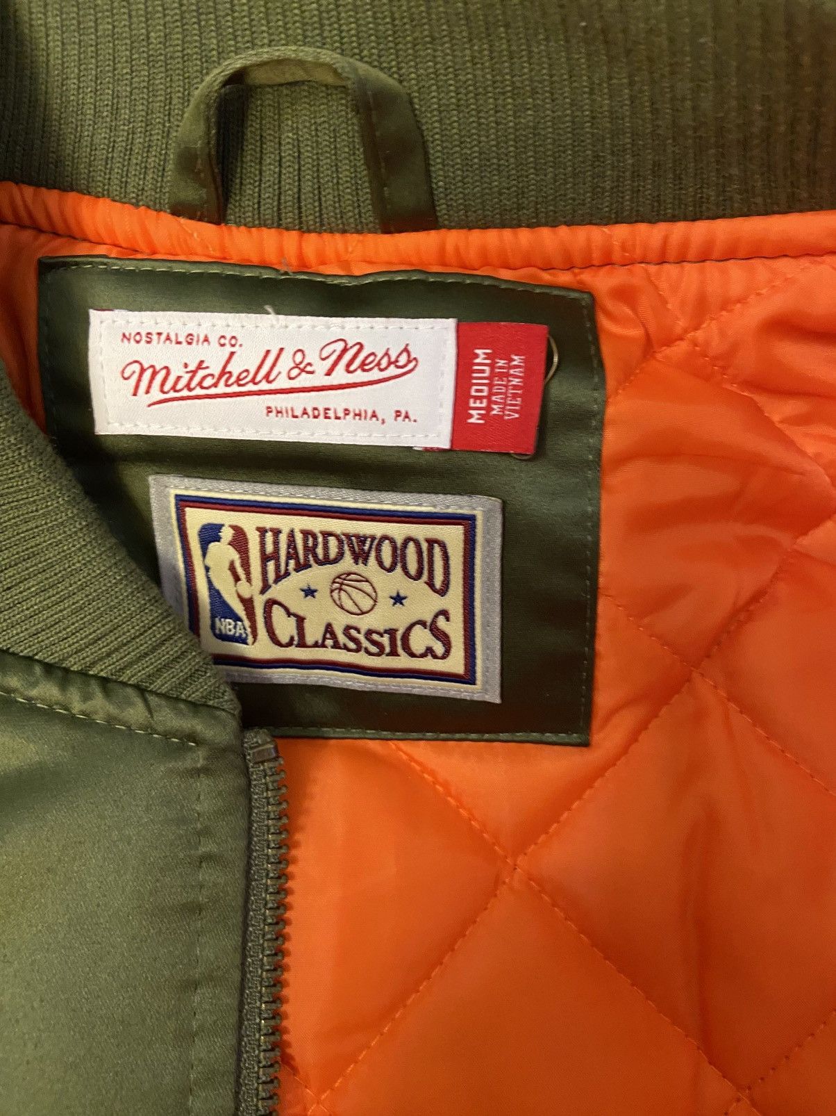 Mitchell & Ness × NBA × Vintage Mens Medium Limited Edition Portland Trailblazer Bomber Size US M / EU 48-50 / 2 - 8 Thumbnail
