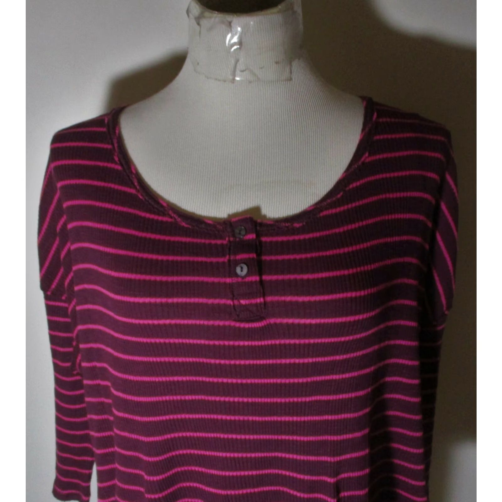 Vintage WE THE FREE Shirt Size M Purple Magenta Cropped Top Size M / US 6-8 / IT 42-44 - 2 Thumbnail