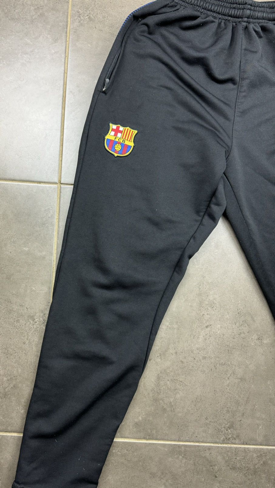 Nike Nike FCB sports Size US 32 / EU 48 - 2 Thumbnail