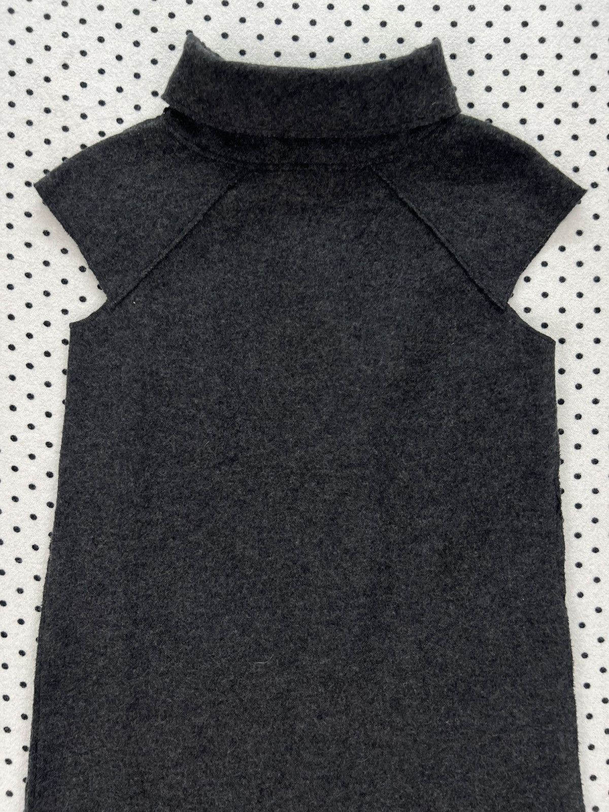 agnes b. Agnes b. Wool Turtleneck Sleeveless Shift Dress Size M / US 6-8 / IT 42-44 - 4 Thumbnail