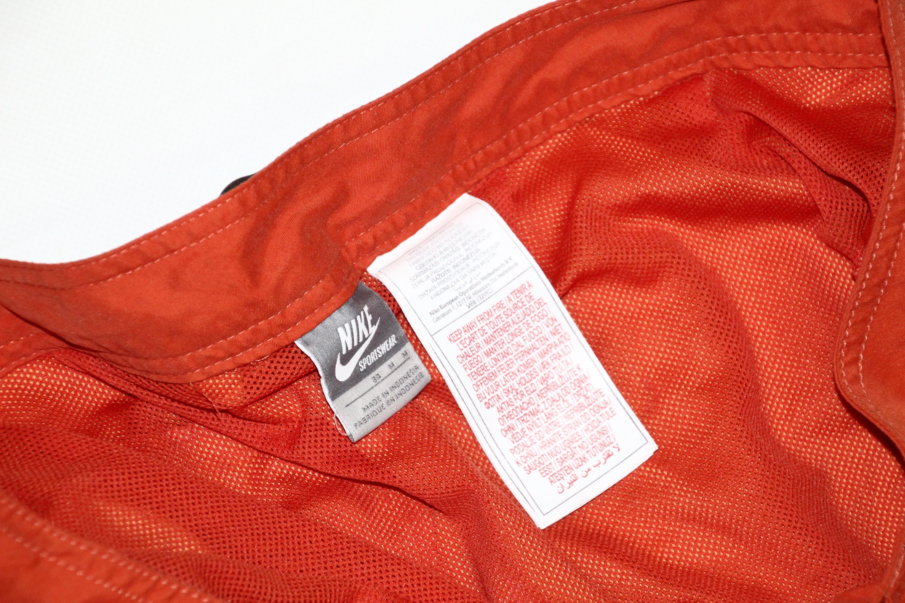 Nike Y2k Nike Sportswear beach active surfboard swim shorts Size US 36 / EU 52 - 8 Thumbnail