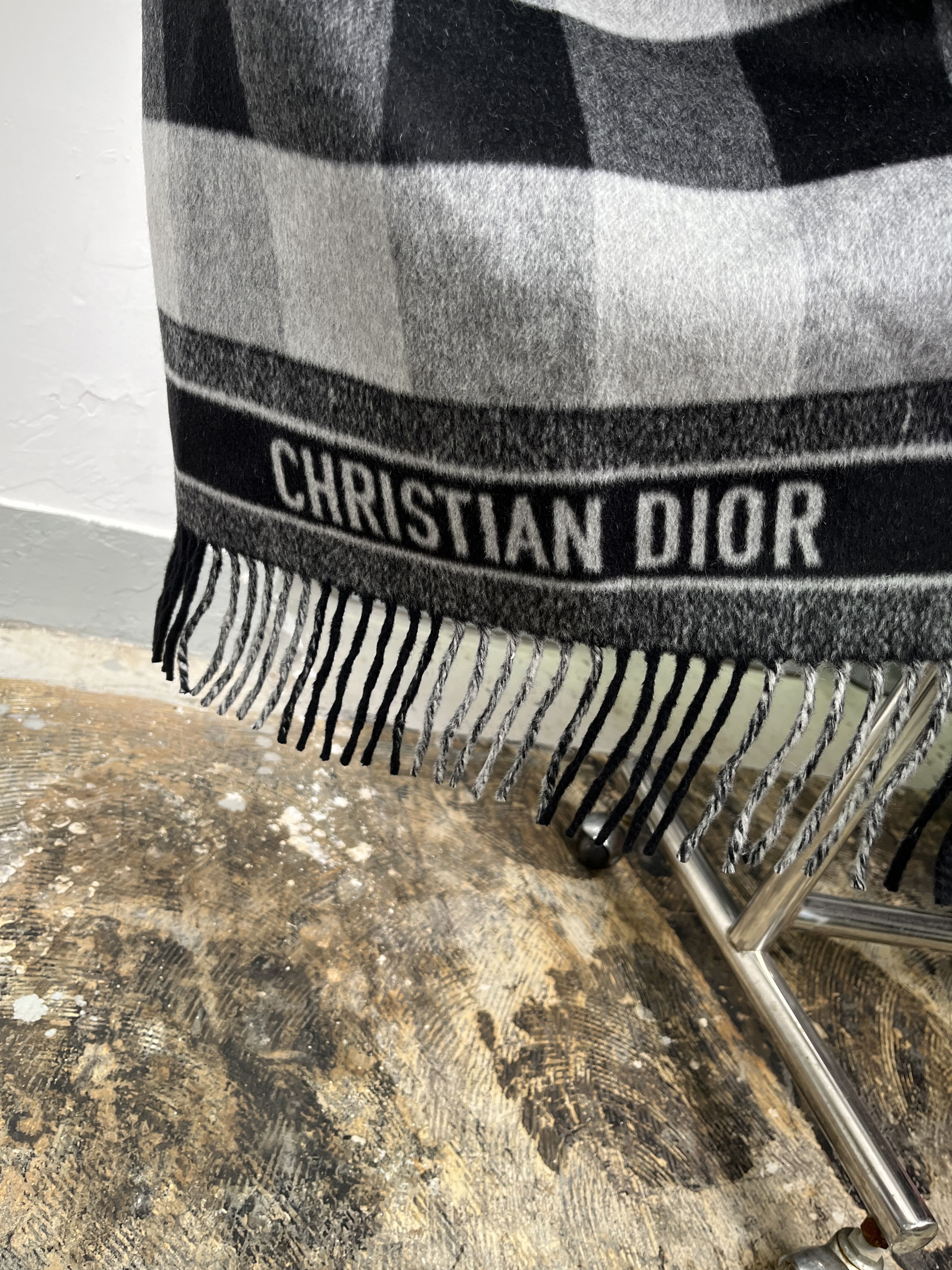 Dior Black Checkered Wool And Rabbit Hair Scarf Jacket Size ONE SIZE - 3 Thumbnail