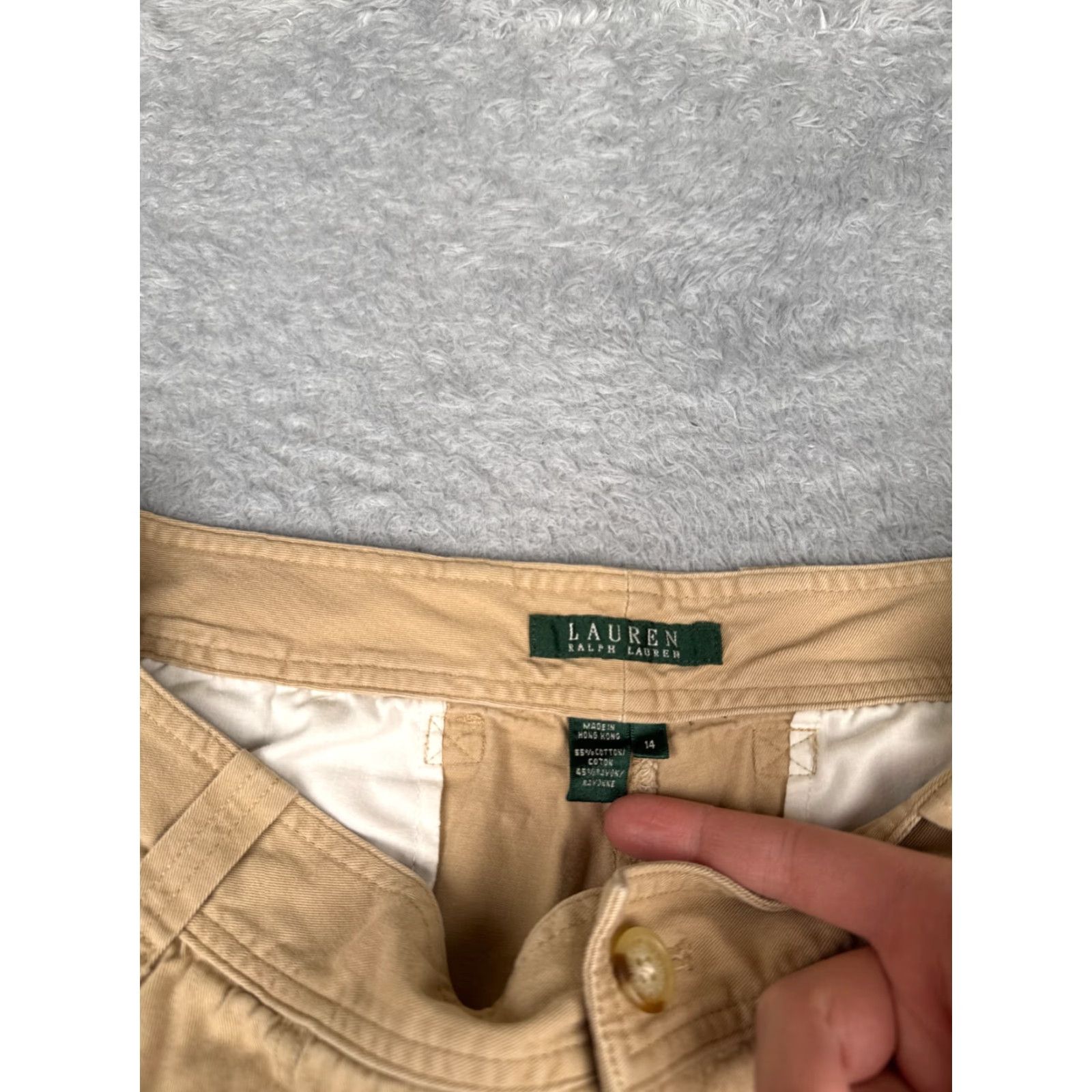 Ralph Lauren VINTAGE Lauren Ralph Lauren Shorts Women 14P Petites Beige Cargo Twill Cotton Blend 34x10 High Rise 5-Pocket Womens Size 36" / US 14 / IT 50 - 7 Thumbnail