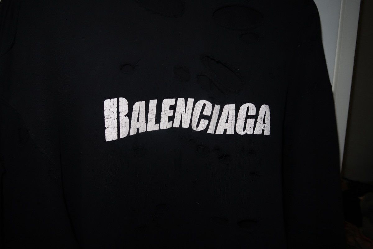 Balenciaga Destroyed logo cotton jersey hoodie Size US XS / EU 42 / 0 - 5 Thumbnail